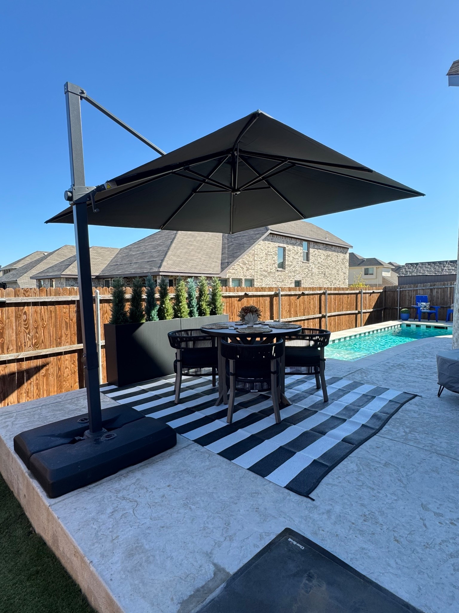PURPLE LEAF 10' × 10' Patio Cantilever Umbrella Outdoor Square Adjustable Offset Umbrellas with 360-degree Rotation and 8 Heavy Duty Metal Ribs for Garden Deck Pool Gray

Use my code LUVIRA10 for 10% off (valid until 2026.5.14).

#LTKCyberWeek #LTKGiftGuide #LTKHome