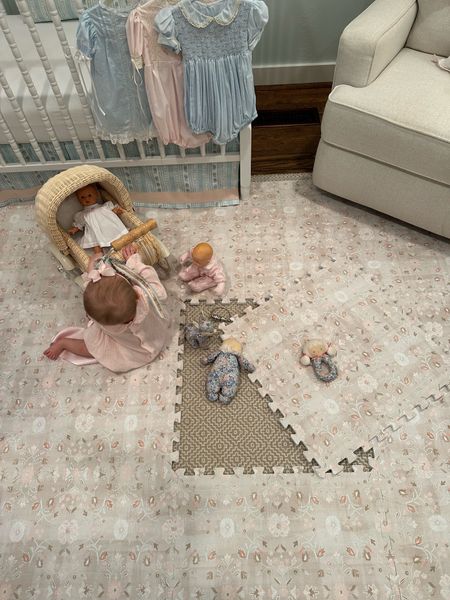 This play mat is the perfect place for Anna Carter to play and explore! It is just as beautiful as it is functional and a sweet addition to Anna Carter’s room as she becomes more and more mobile. Use code fairwayfinds10 for 10% off the entire House of Noa site! 