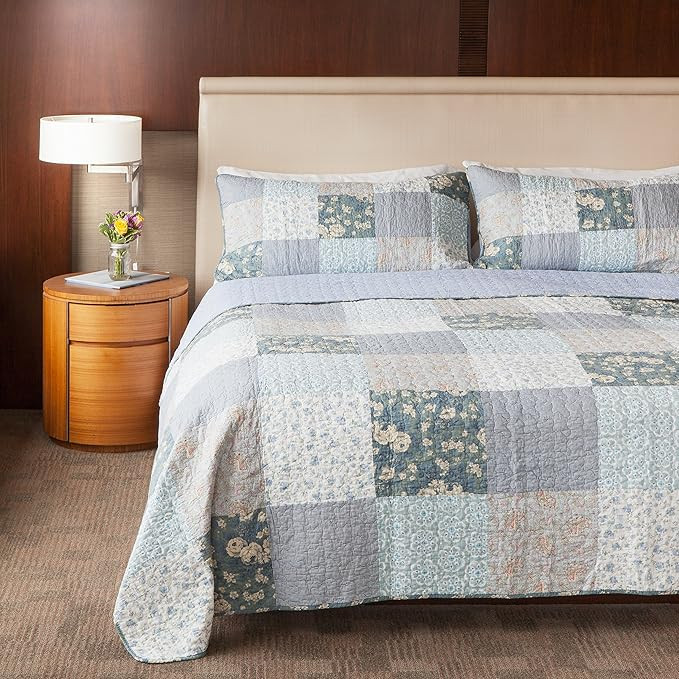 SLPR Wildflowers 3-Piece Queen Comforter Set (Queen Size Cotton Quilt with 2 Pillow Shams): Blue ... | Amazon (US)