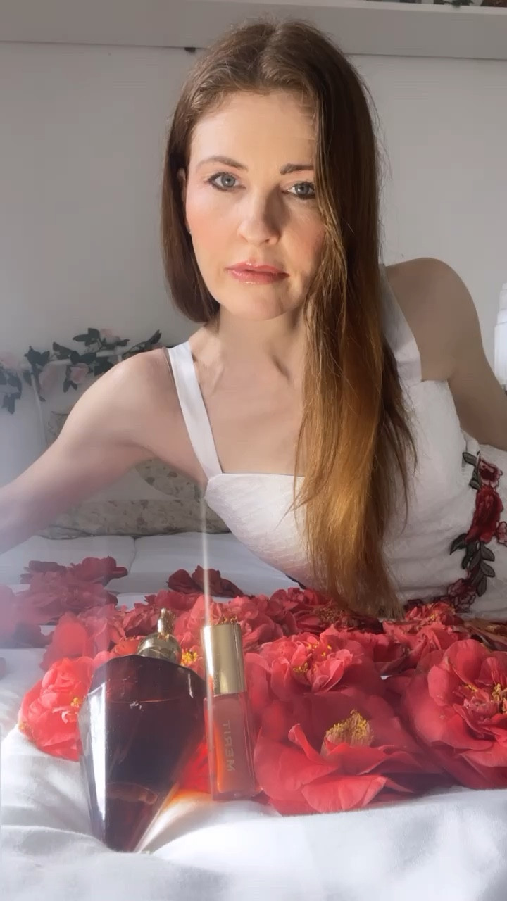 Full face of merit makeup! This shade of lip oil is stunning 🤩 
#makeup #lipstick #lipgloss 

#LTKU #LTKbeauty #LTKstyletip