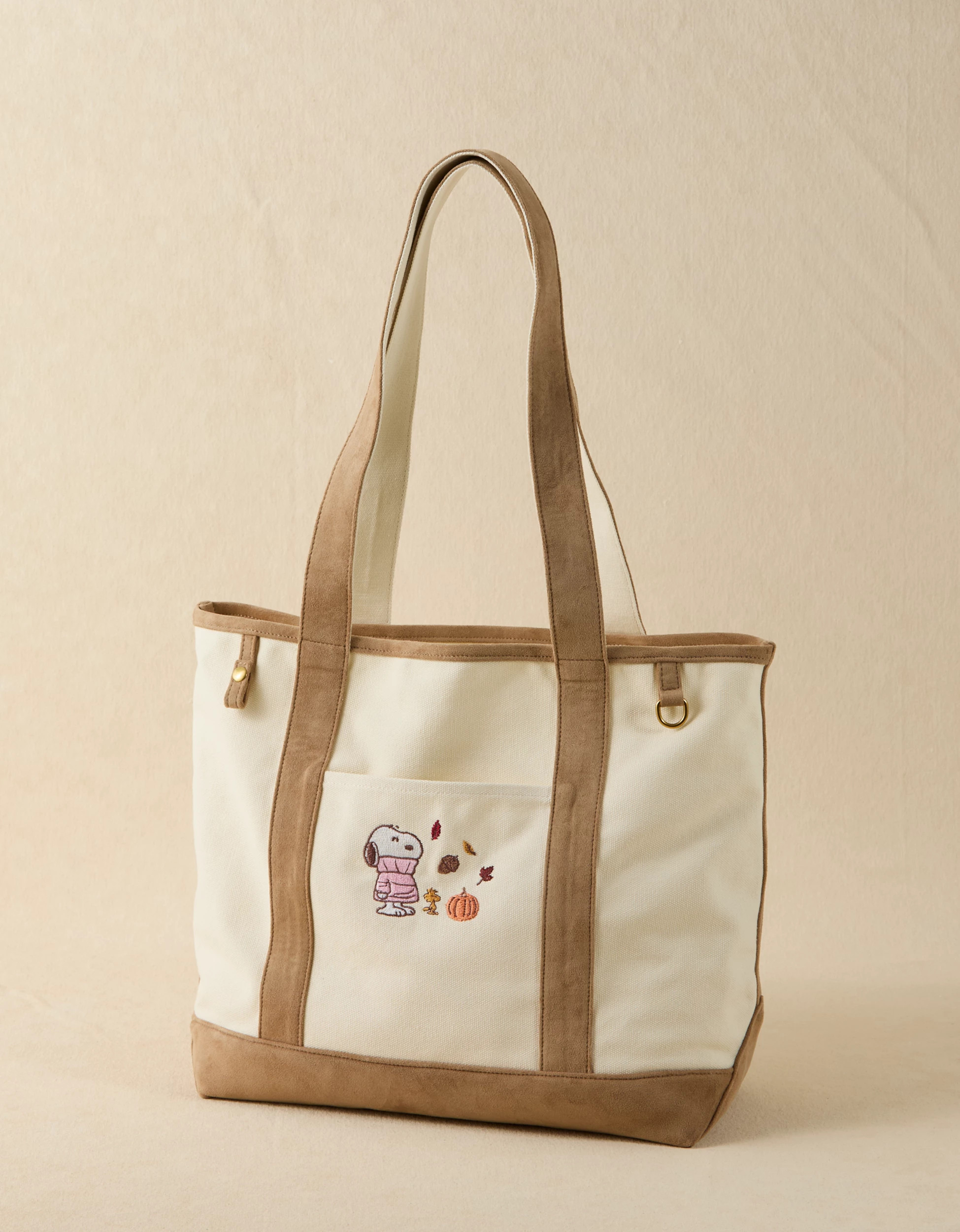 AE Off-Duty Snoopy Tote Bag | American Eagle Outfitters (US & CA)