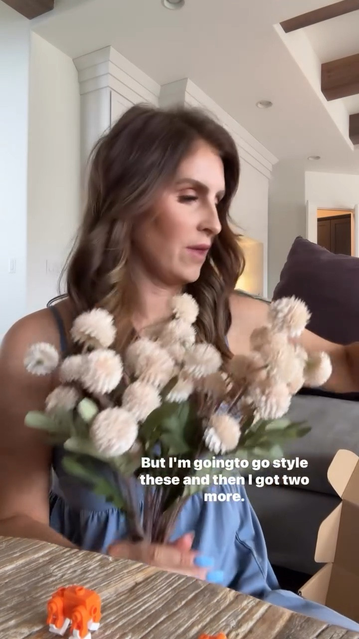 Faux florals from Amazon 

#LTKSaleAlert #LTKdayinmylife #LTKHome