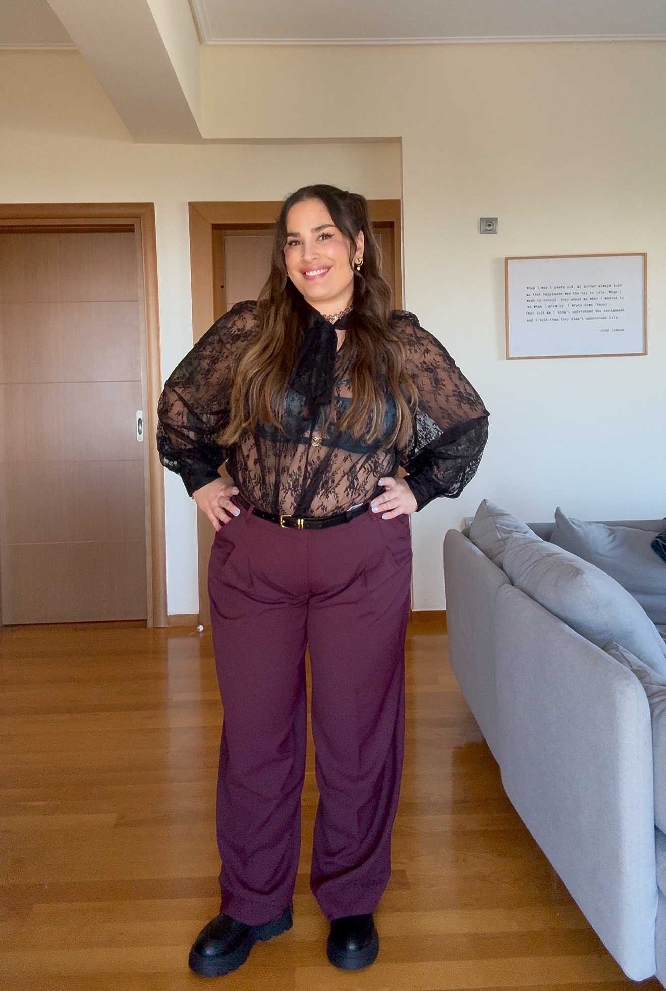 Weihnachtsvibes in Hosen (beides Größe 44) 🤍 die Bluse hat die süßesten Spitzendetails🥰

#LTKmidsize #LTKcurves #LTKwinter