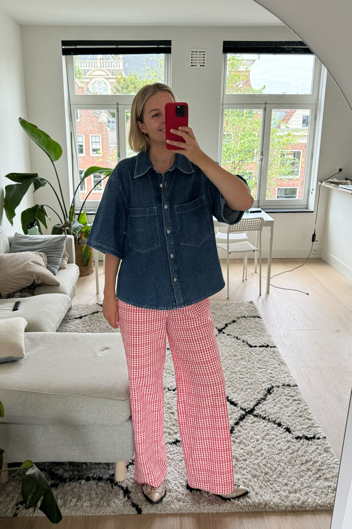 Perfect summer office outfit! Here’s the details:

Denim shirt: & Other Stories (M)
Red gingham trousers: asos (EU38)
Buckle ballerina flats: GANNI

#LTKeurope #LTKsummer #LTKuk