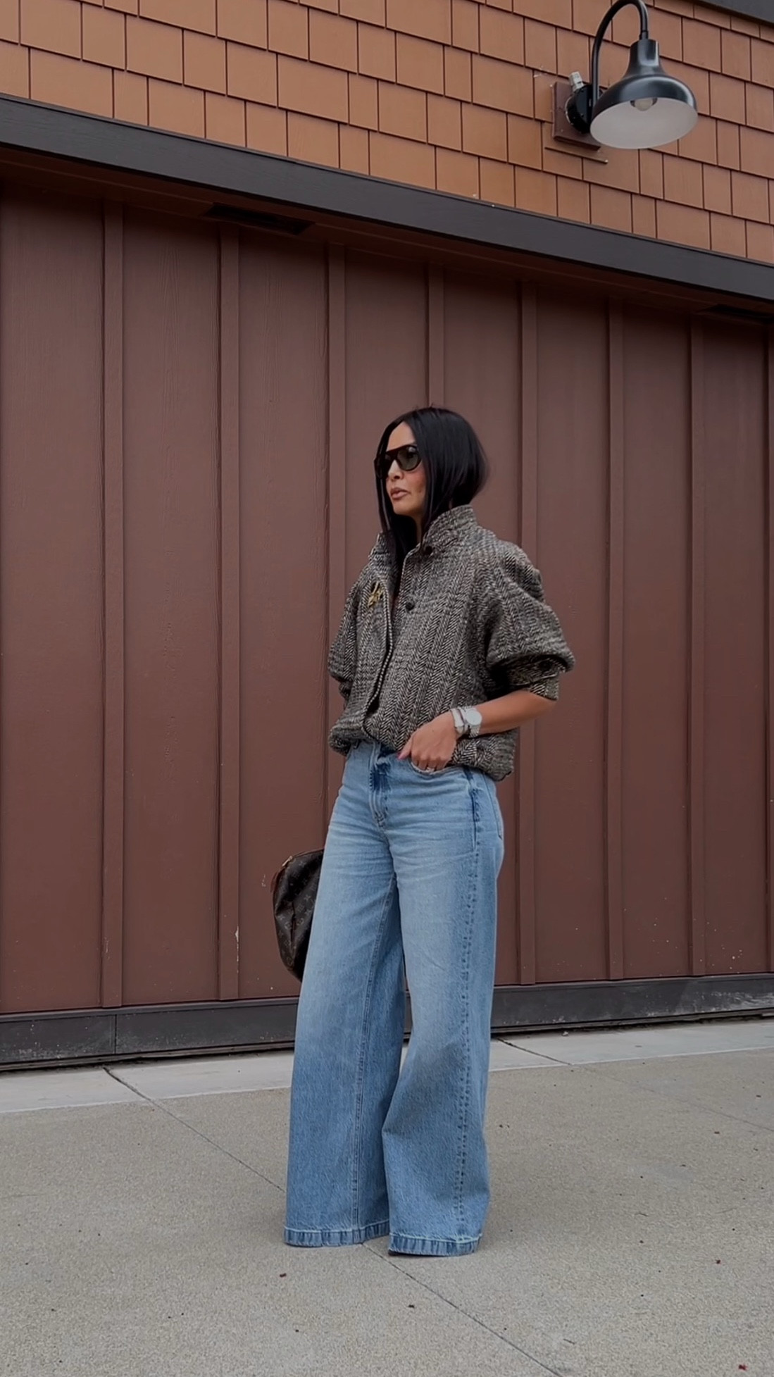 Exact pants linked. I’m wearing size 28 in color Break. The jacket is vintage, but I linked similar styles from retailers so you can get the look.
Pants come petite also!!!#LTKStyleTip

#LTKSeasonal #LTKOver40