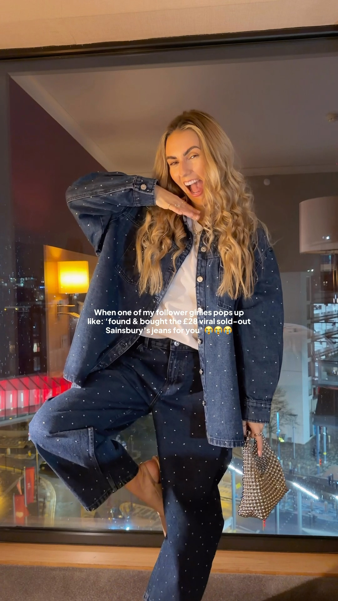 Sorry whatttttt !! ⚡️ So this post is fully dedicated to the gorgeous @kirstballs82 because Cinderella is going to the ball !! 😭😭😭 

I’ve said it before & I’ll say it again YOU GIRLIES ARE THE BEST !! And I love & appreciate every gosh darn one of you !! Always & forever ✨🫶🏽 xxxxxxx


Outfit deets !! 
I’m a uk 10, 5’7 loving an oversized fit 🤙🏽

Denim sparkle jacket £28 @tuclothing wearing size 18 
( linked in Dec highlights or comment SHOP )

Denim sparkle jeans £28 @tuclothing wearing size 10 reg 
( linked in Dec highlights or comment SHOP )

Silver bead bag £25 @asos 
( linked in Dec highlights or comment SHOP)

Nude low heels £65 @paradox_london 

Hotel @hiltonhotelliverpool 

Contains pr ✨🫶🏽
#mumstyle #mumoutfits #highstreetfashion #fitcheck #winteroutfits #grwm 

#LTKwinter #LTKfestive #LTKuk