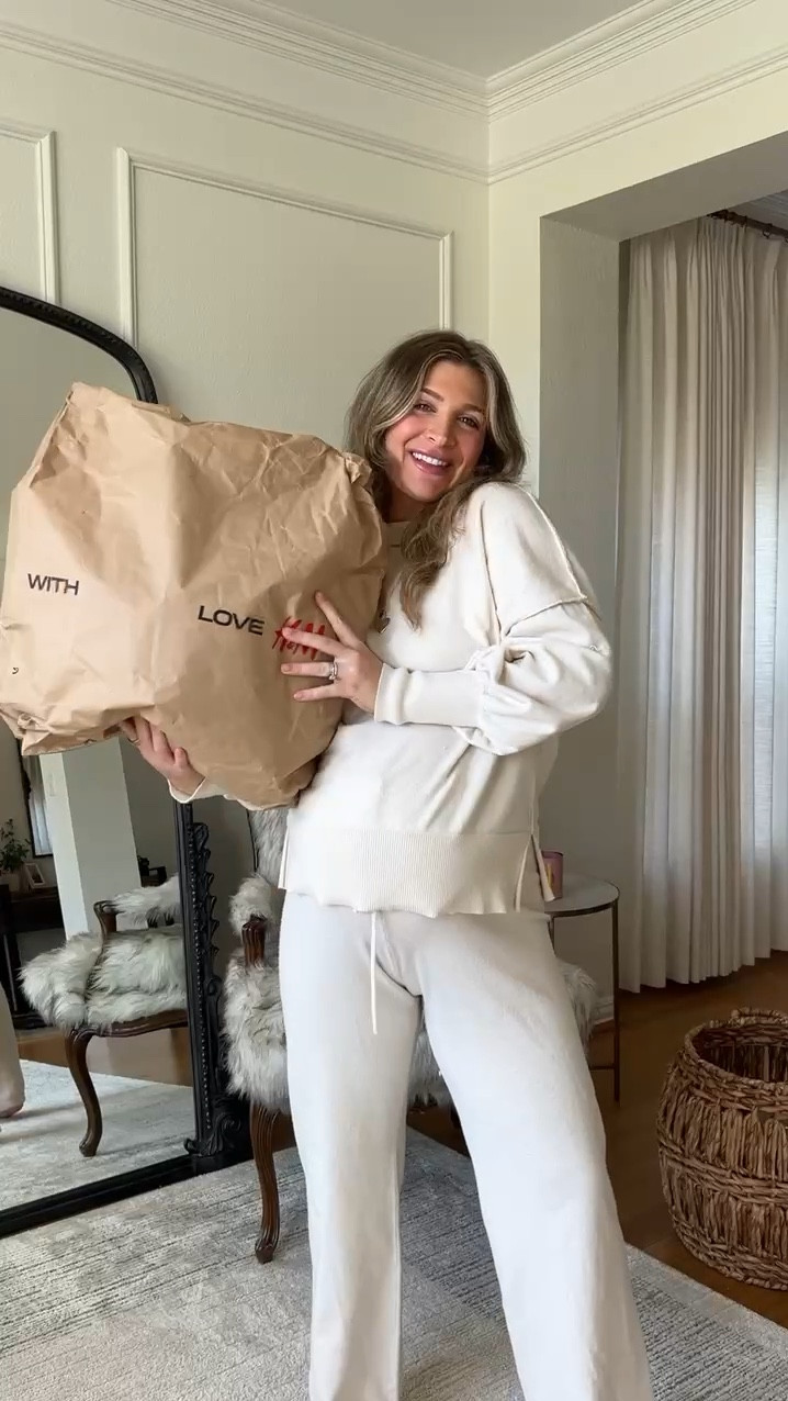 H&M is 20% off site wide this weekend!!!

This haul is my recent order of maternity/bump-friendly looks plus some finds for the littles.

Mom outfit, toddler outfit, baby girl clothes

#LTKBaby #LTKBump #LTKSaleAlert