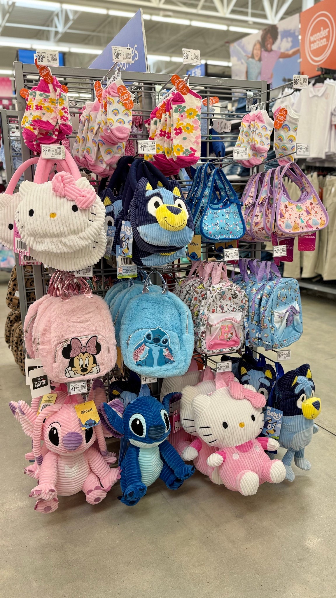 New kids backpacks and purses💙