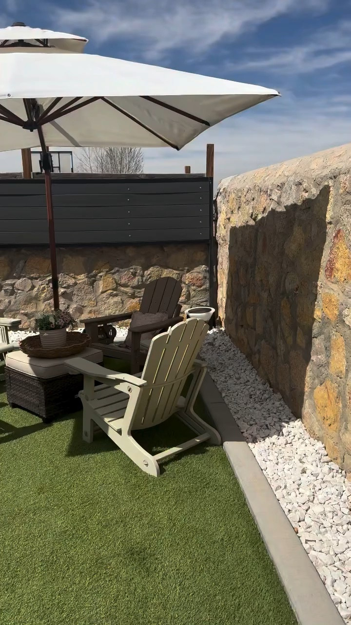 Day vs night. I spent the weekend cleaning up and rearranging the backyard. It’s a full time job keeping it clean with the desert right behind our rock wall and all of the wind we get. I have a new furniture set coming for under the patio. The space is small but I want something that will fit all of us. 
I’d also love to add some more faux flowers and pots because if you know me, you know I can’t keep real plants alive! 
Is it Spring weather where you’re at? 

Large umbrella @purpleleafgarden 
Champagne chairs @purpleleafgarden 
Brown chairs @foowinliving 
Dining set @phivillaus 
Fire pit @patiowatcher_official 
Solar lights @rirzlights 

#outdoorfurniture #outdoorspace #backyard #patioseason