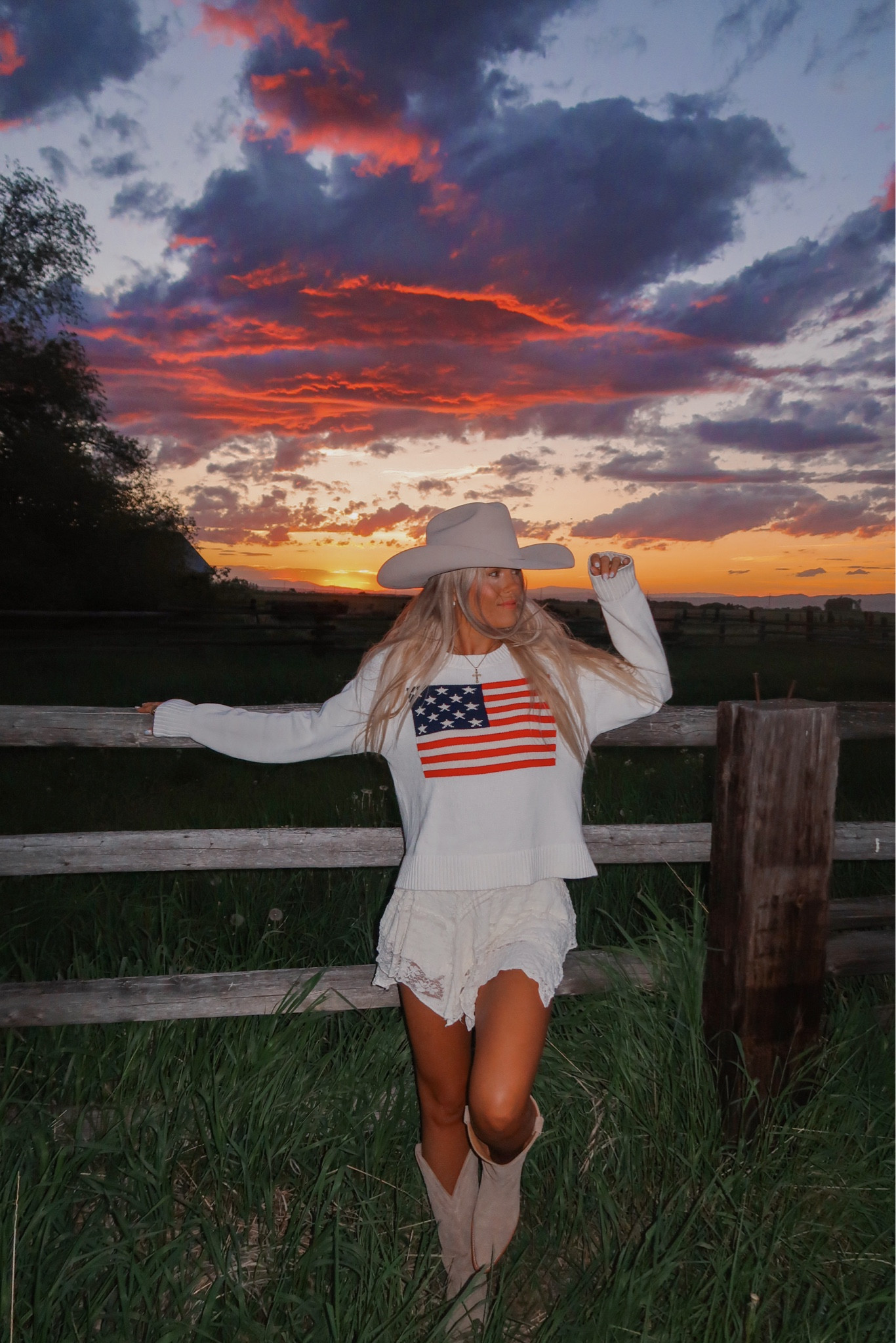 size med tall in sweater. can size down in boots (i did not). size xs in skirt (mid/low rise) hat is bootbarn so linked similar :) 

#LTKSaleAlert #LTKStyleTip #LTKFindsUnder50