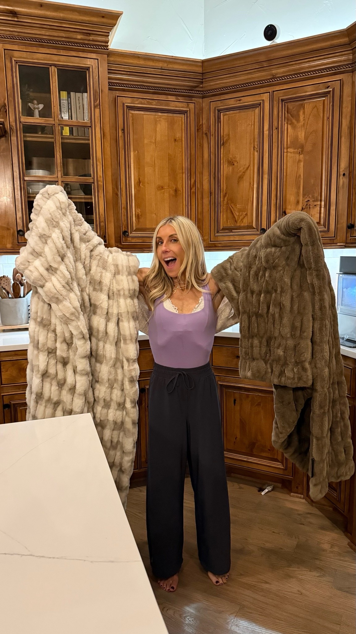 Blanket WARS!!!

Minky Couture VS Lola

They’re both the exact same! Same texture. Same weight. Same price point.