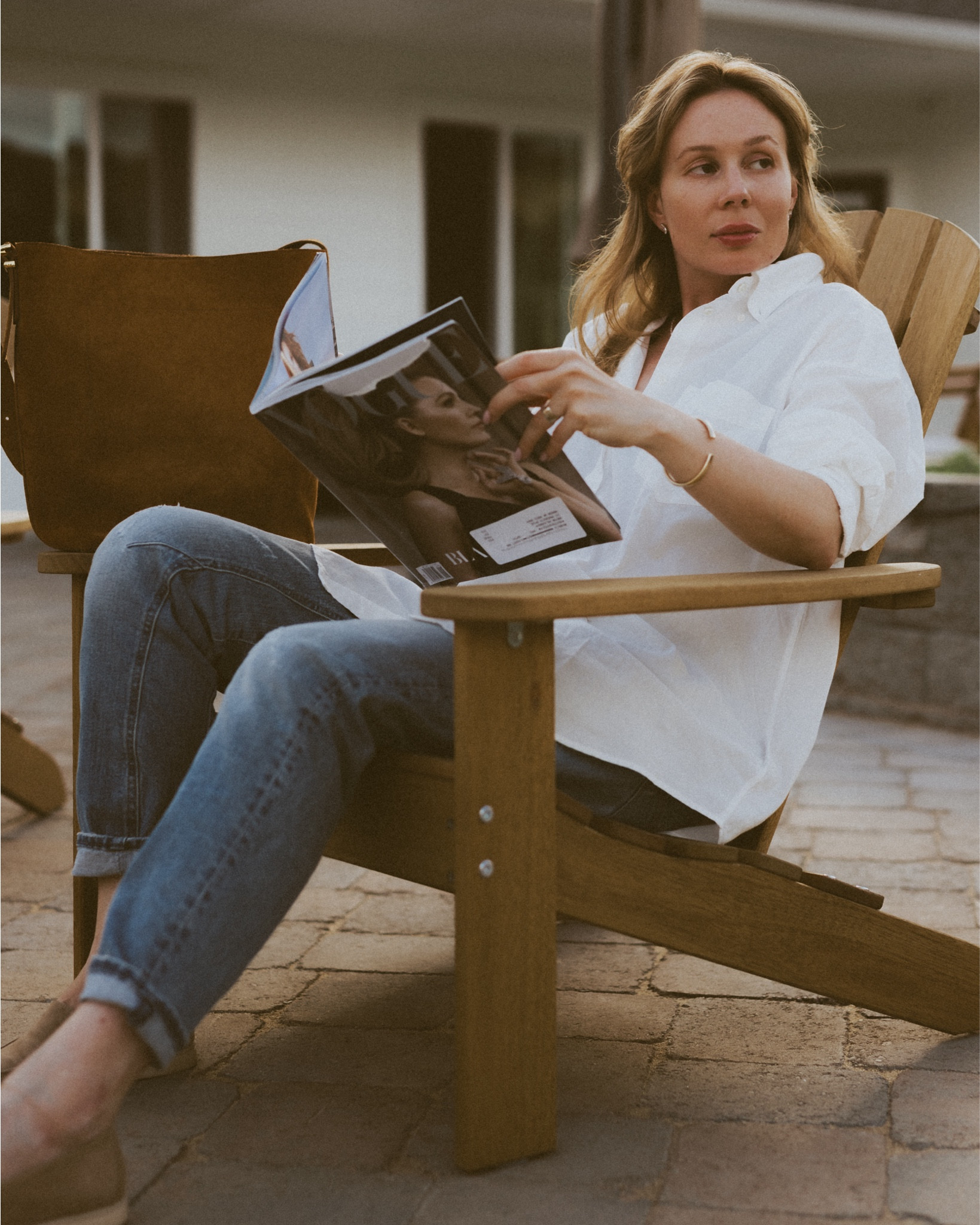 If your goal is to build a sustainable, timeless and stylish capsule wardrobe there’re many ways to do this and you can always start with the pieces that you already have; you can’t keep them all forever - jeans 👖 are certainly a staple but you’ll want to replace or add a pair from time to time; a simple white button down shirt is a must and it definitely has to be updated once in a while as soon as it starts loosing its crispness. I try to stick to clean lines and classy silhouettes but I love trends too so I can’t help myself with shoes and bags: a new pair of loafers is the simplest way to spruce up your wardrobe. 
Wearing: 
- G Star raw jeans 
- Gant Oxford button down cotton shirt 
- Paul green loafers
- Madewell essential bucket tote. 
💭💭💭 what are you shopping for this season ?

#LTKFindsUnder100 #LTKSeasonal #LTKFallSale