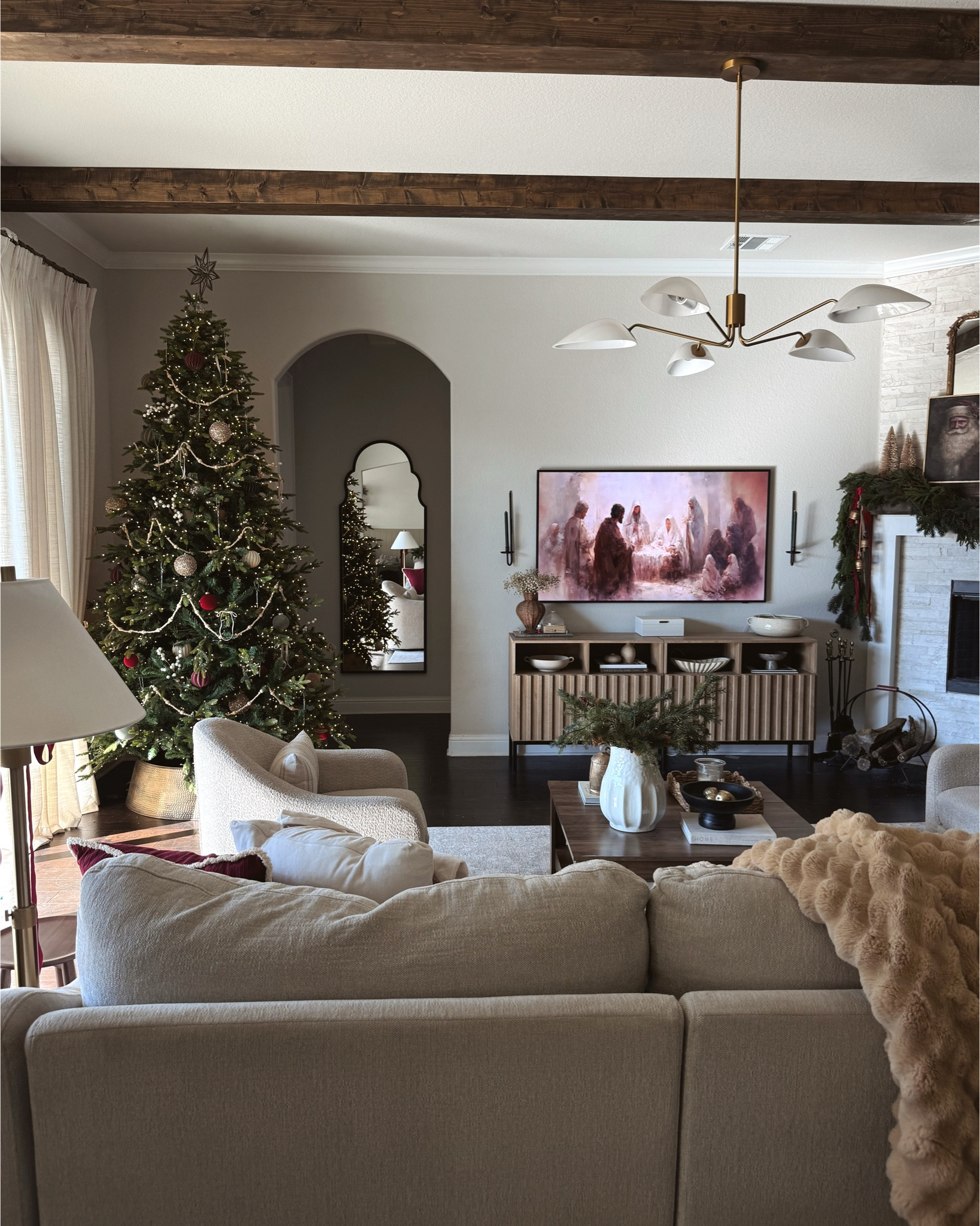 Christmas home decor // Christmas living room decor // christmas mantel // holiday throw pillows // Christmas bedroom decor // neutral Christmas decor 

#LTKHoliday #LTKHome