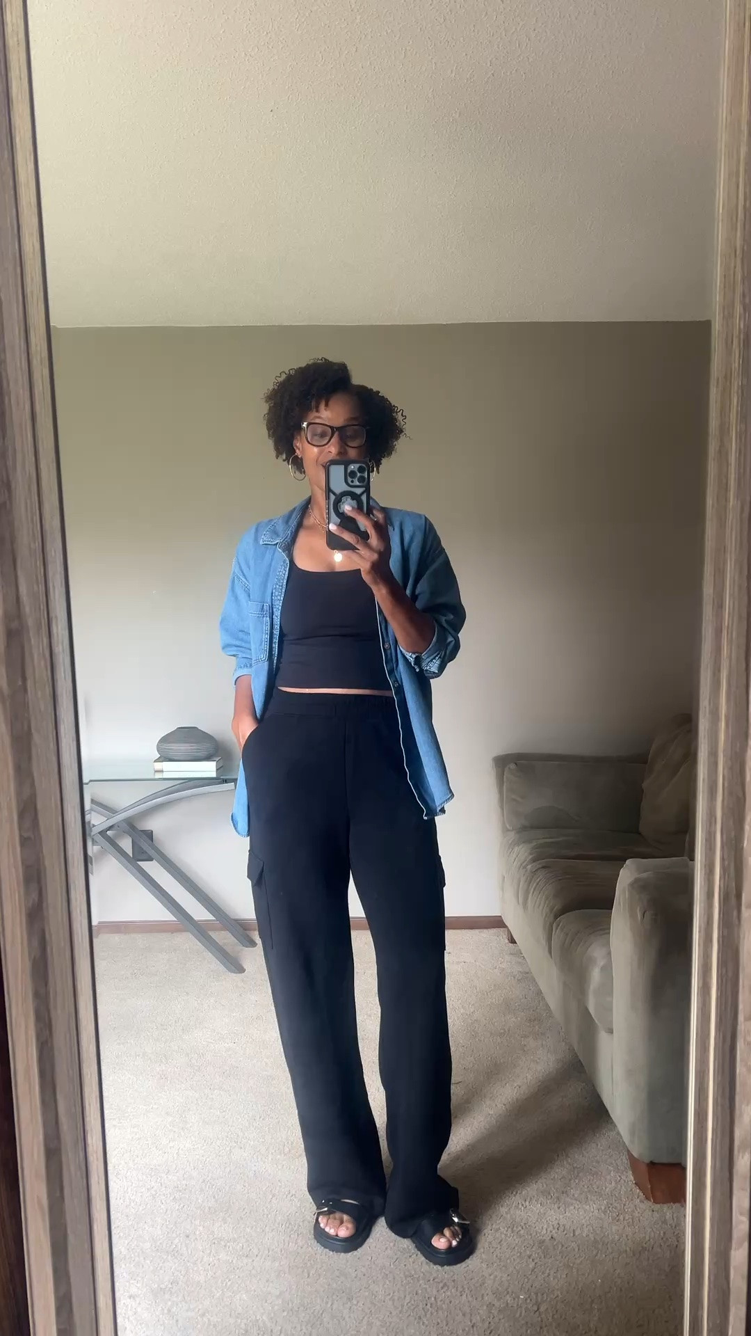 I’ve been having some good luck with my Old Navy pants and I hope these bounce fleece cargo pants hold up just as well. They feel so good and would be a nice travel outfit idea.

#LTKootd #LTKOver40 #LTKTall