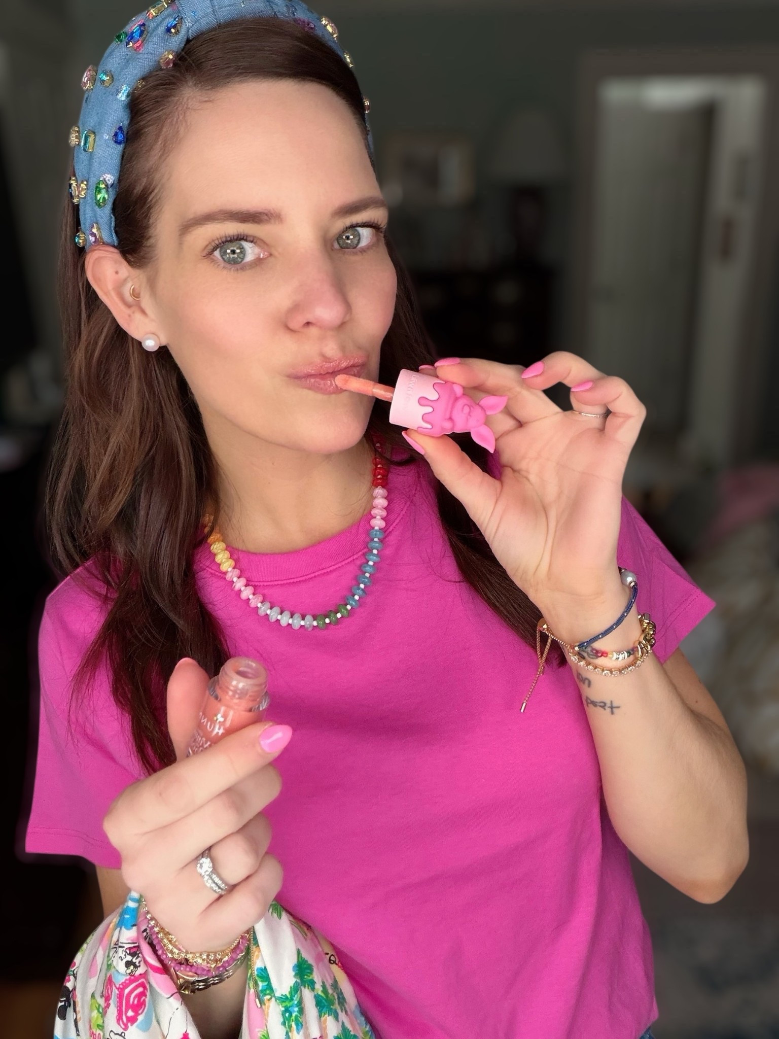 Glowy Summer Beauty + Self Tan Routine ✨🌴


My go-to for a natural, sun-kissed glow without the sun ☀️🤍 I’ve been loving this self tan combo for an even, streak-free tan + the face mist keeps everything looking fresh and glowy 💦

The cutest lip gloss + face balm combo adds the perfect soft pink shine 💕 and I always finish with a blending brush for a seamless, flawless finish ✨

Easy, quick, and beginner-friendly—this is my current routine for that healthy summer glow!

self tan routine, glowy skin products, st tropez self tan review, face tanning mist, summer beauty routine, natural glow makeup, affordable beauty finds, everyday glow products

#LTKBeauty #LTKmorningroutine #LTKOver40