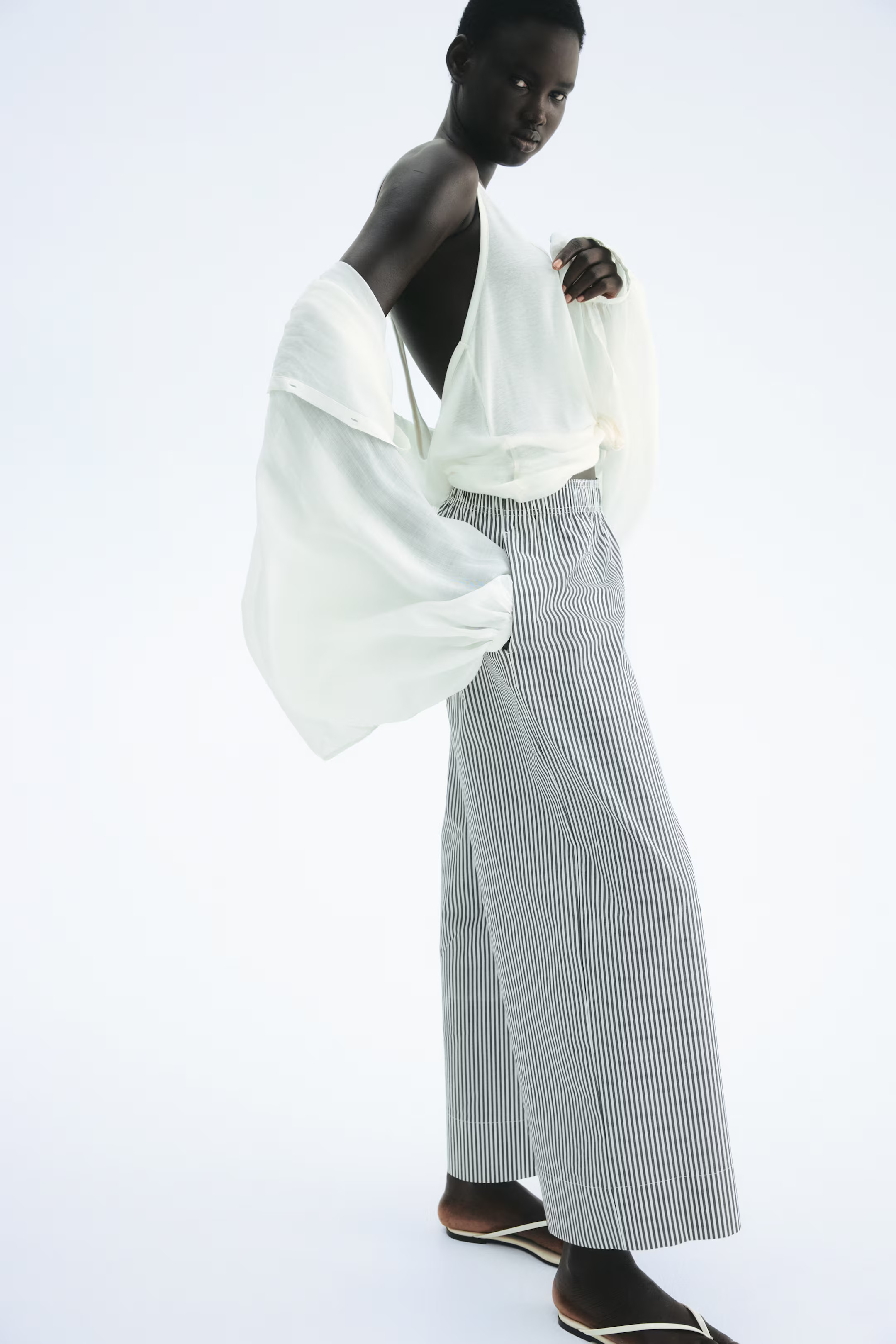 Ankle-length cotton trousers | H&M (UK, MY, IN, SG, PH, TW, HK)