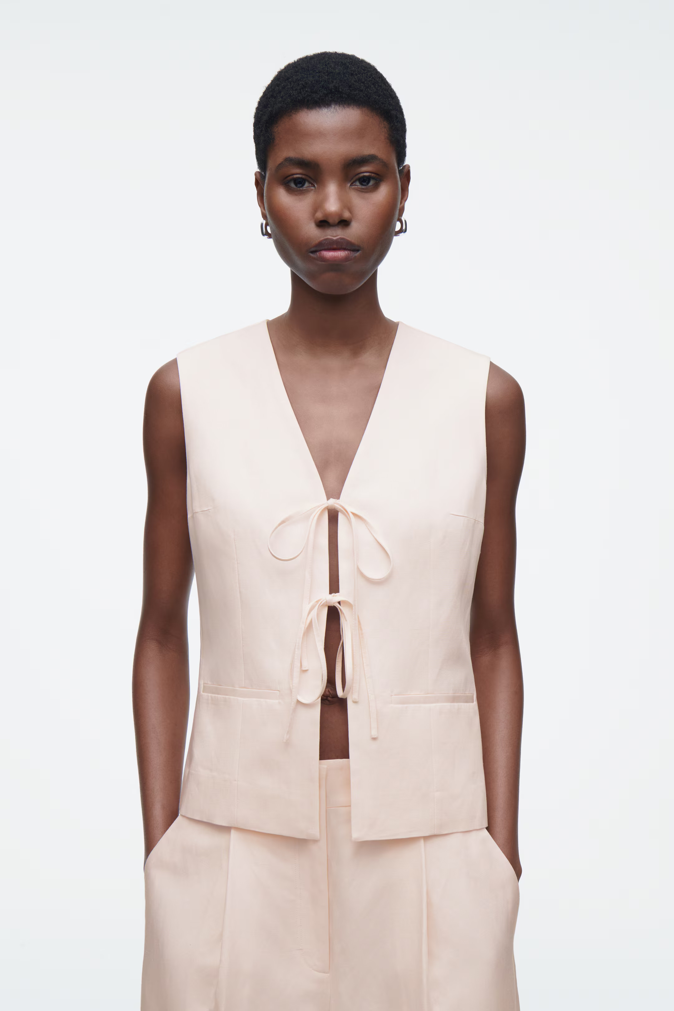 TIE-FRONT WAISTCOAT - LIGHT PINK - Ladies | H&M GB | H&M (UK, MY, IN, SG, PH, TW, HK)