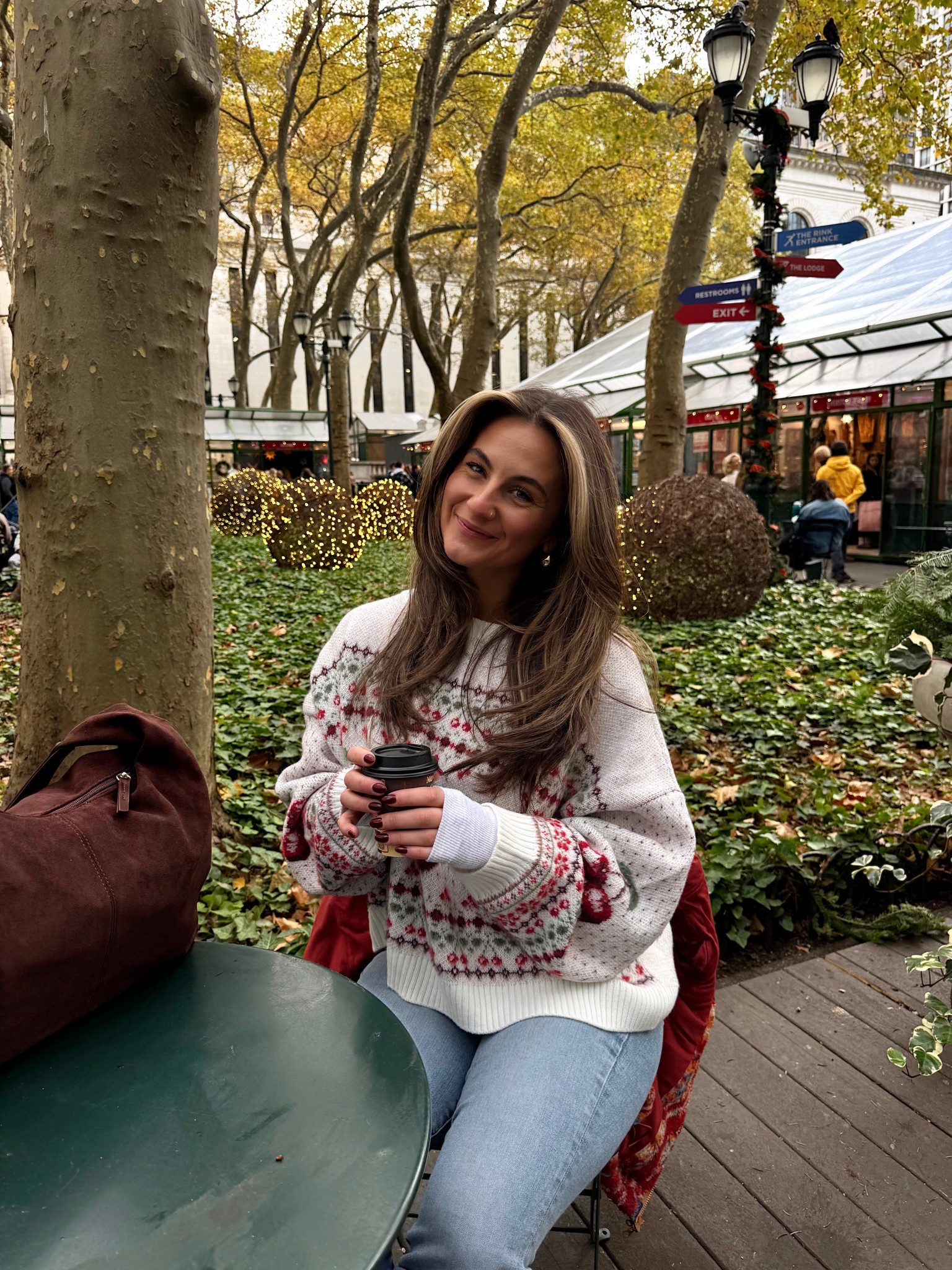 Size XL runs super small but fits perfectly oversized!! 