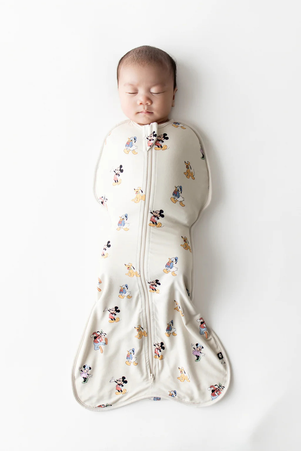 Swaddle Bag in Mickey Mouse and Friends 0.5 | Kyte Baby