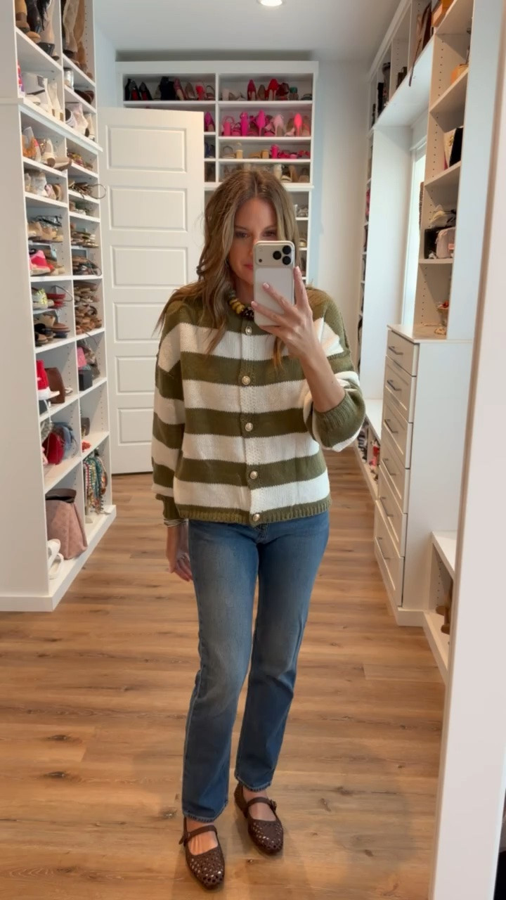 In a small top, size 27 pants, necklace, flats and accessories - fits tts.

#LTKootd #LTKgrwm #LTKSeasonal