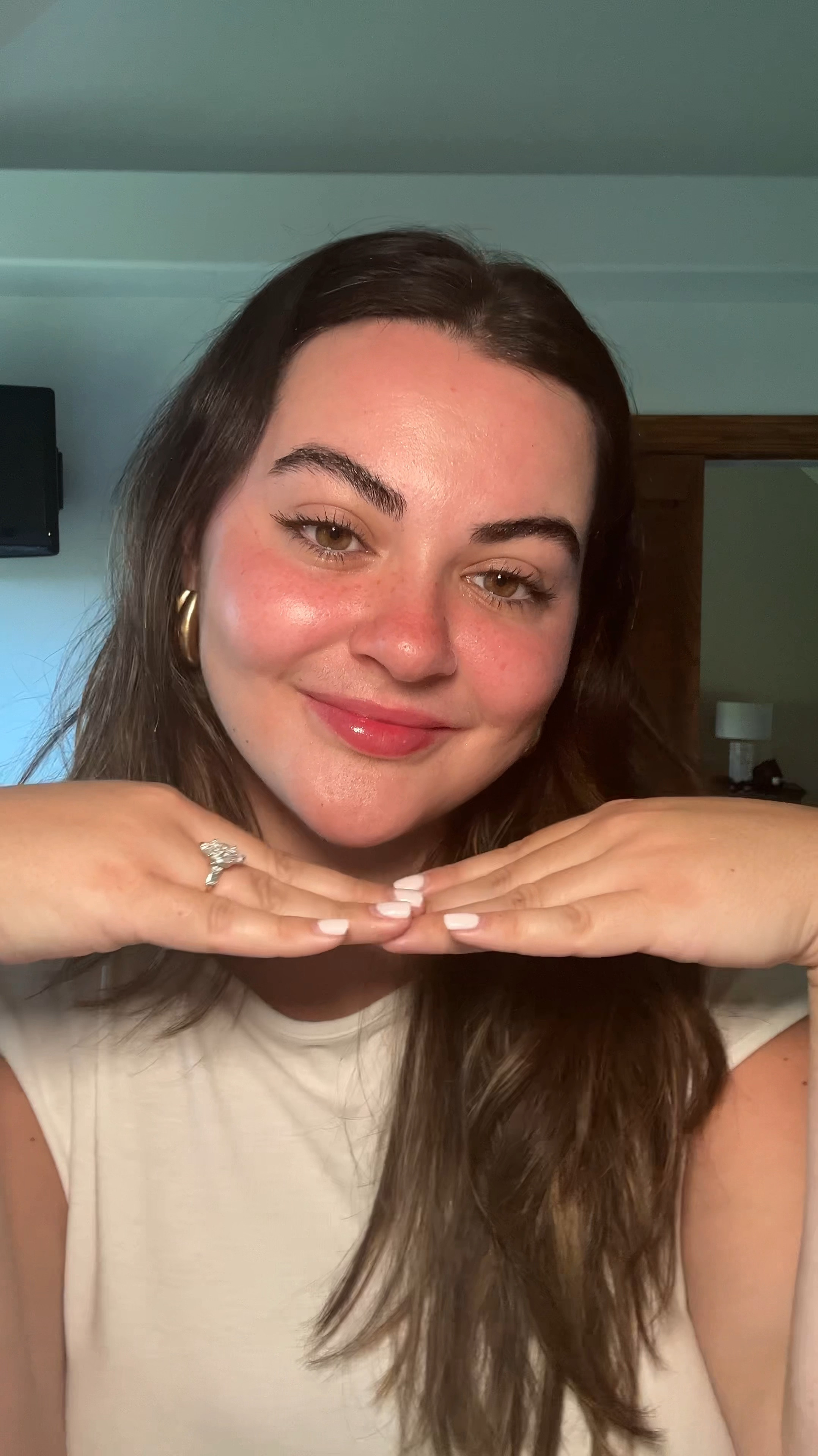 My everyday makeup routine! Details below ↓

Moisturizing Face Base @iliabeauty 
Caffeine eye cream @theinkeylist 
Moisturizer @skin1004official 
SPF @madhippiebeauty 
Blush benetint @benefitcosmetics 
Nose contour @hudabeauty @hudabeautyshop 
Freckles @freck
Brown mascara @toofaced 
Lip oil @charlottetilbury 

#skincare #skincaretips #skincarenatural #naturalmakeup #lightmakeup #easymakeup #nomakeupmakeup #makeuptutorial #skincaremakeup #skincareroutine