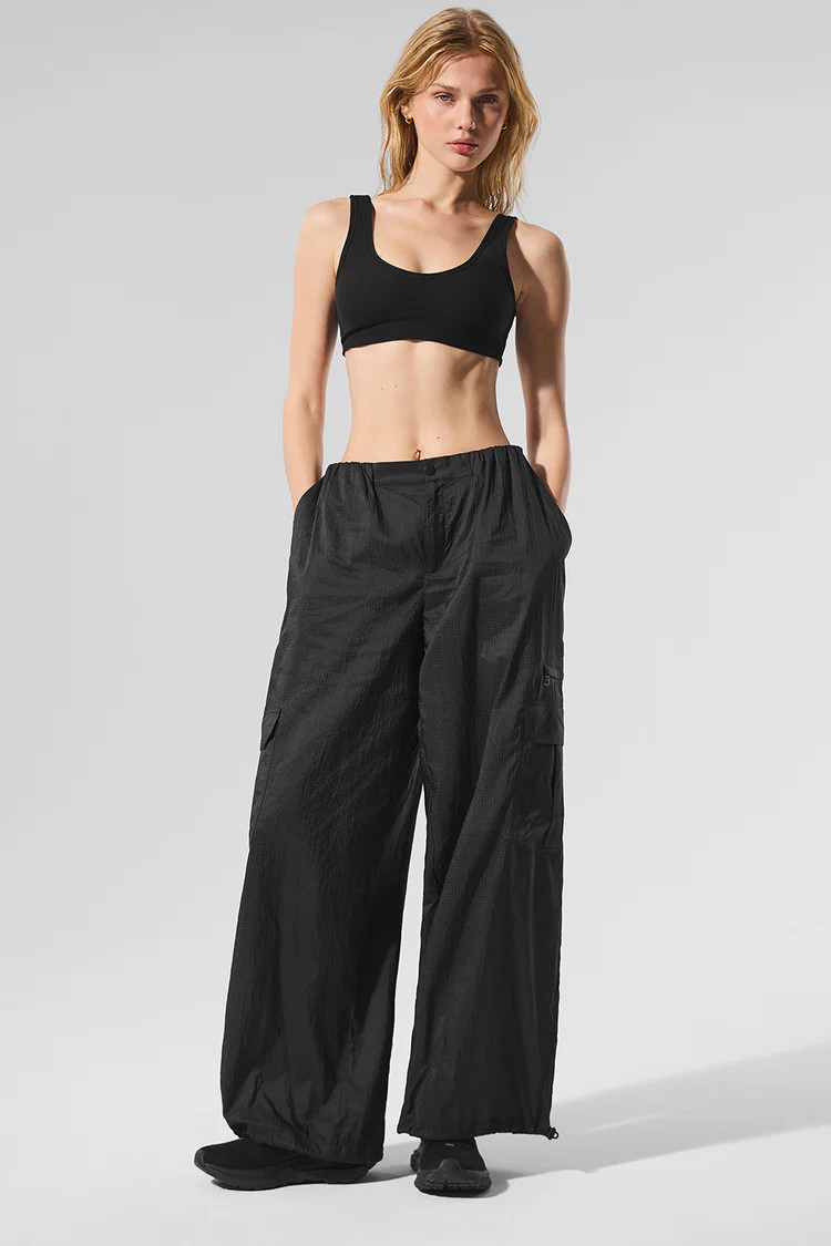 Sheer Game Time Wide Leg Jogger - Black | Alo Yoga (US)