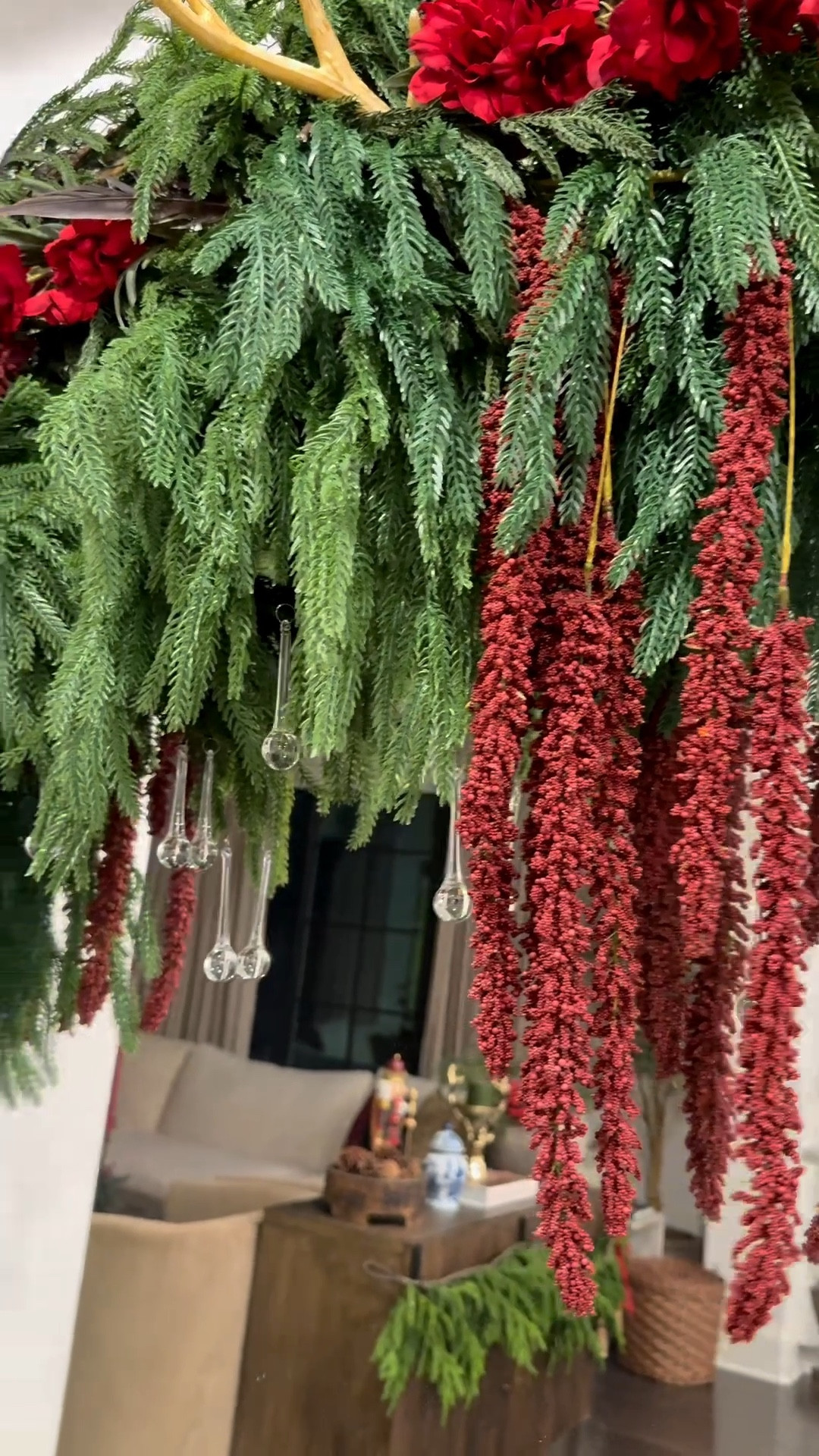 Mirror Garland 🪞

#LTKHoliday #LTKSeasonal #LTKHome