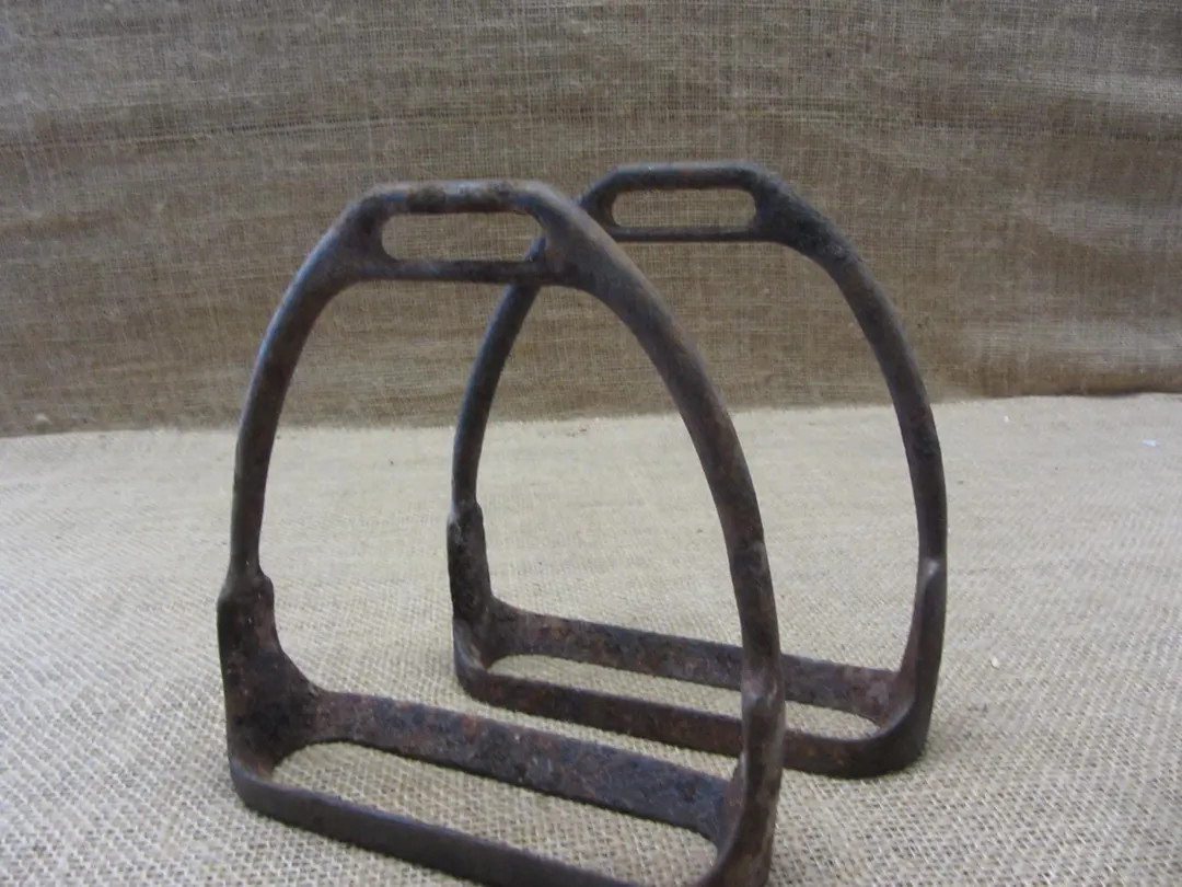 Vintage US Cavalry Iron Stirrup Set 11590 | Etsy (US)