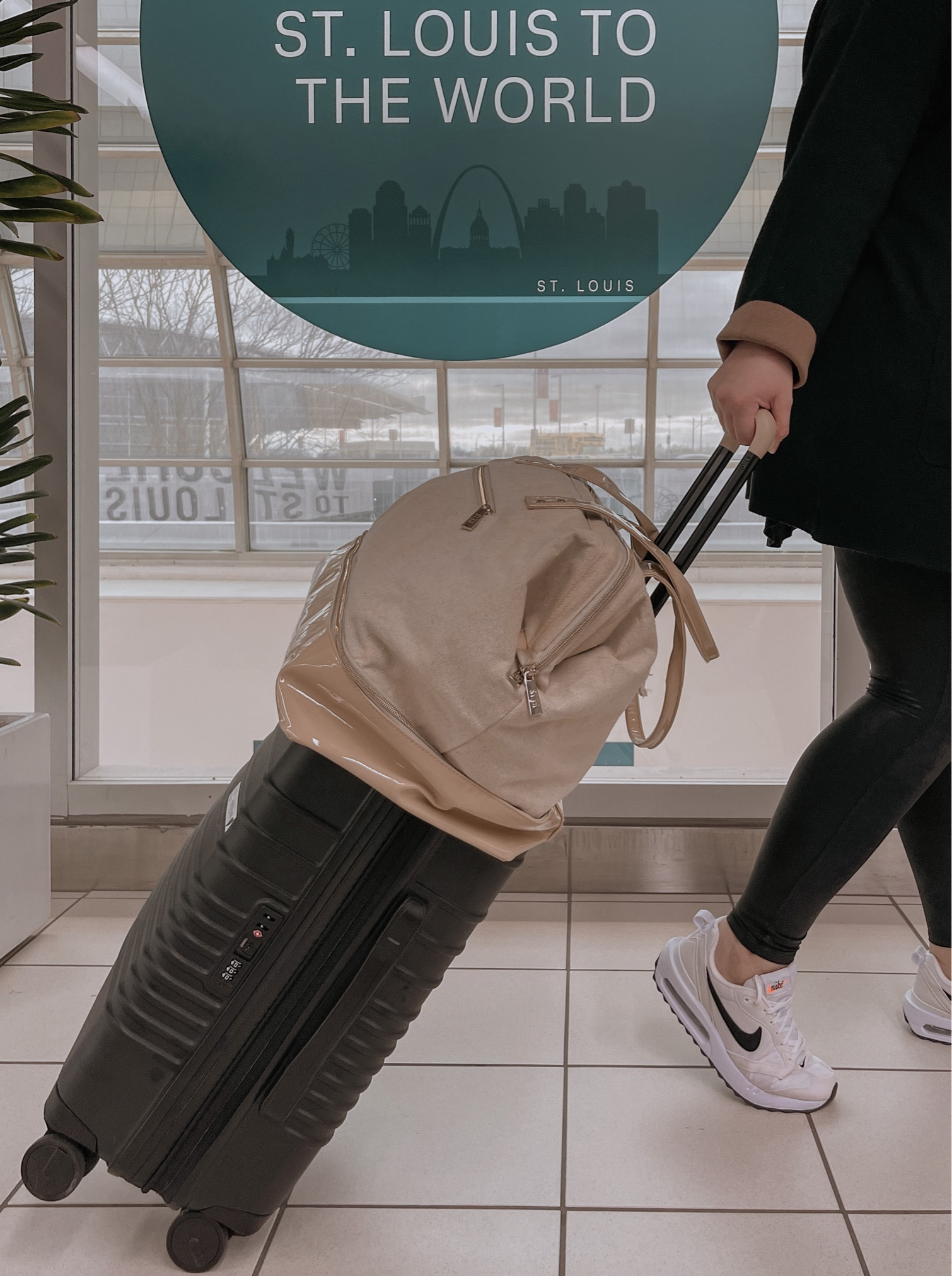 Off to New York ✈️ @beis has never failed me. I have washed my weekender many times and have had it for years 🤍 #beistravel #nike

#LTKfit #LTKstyletip #LTKtravel