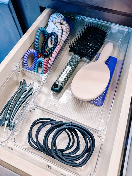 Bathroom drawer turned hair station 💁🏼‍♀️
.
.
@thecontainerstore
.
.
.
#hairorganization
#bathroomorganization
#organizationinspo
#allthethings
#hairtiestorage
#ltkhome

#LTKfamily #LTKhome #LTKstyletip