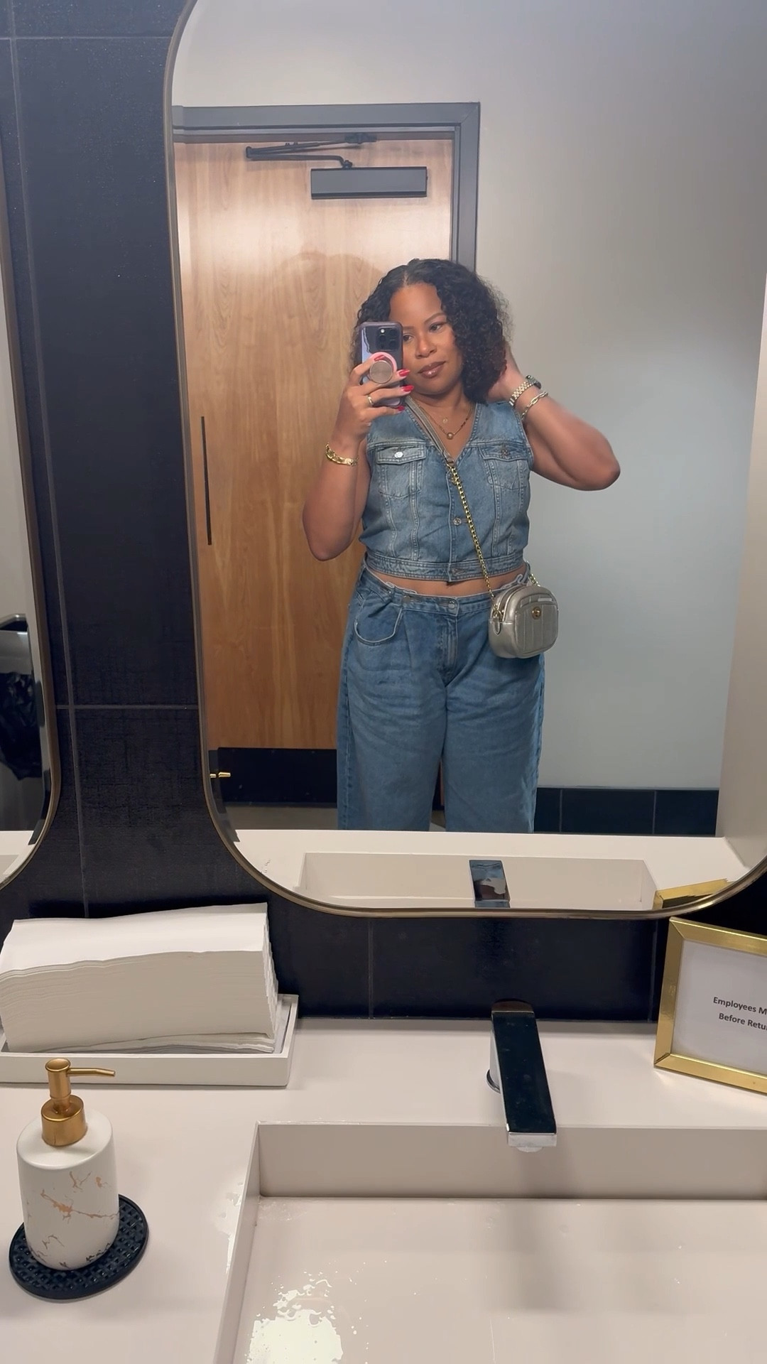 Jean on Jean on Jean #zara 
Jeans - 5862/080/427
Top - 3777/024/427

#LTKStyleTip