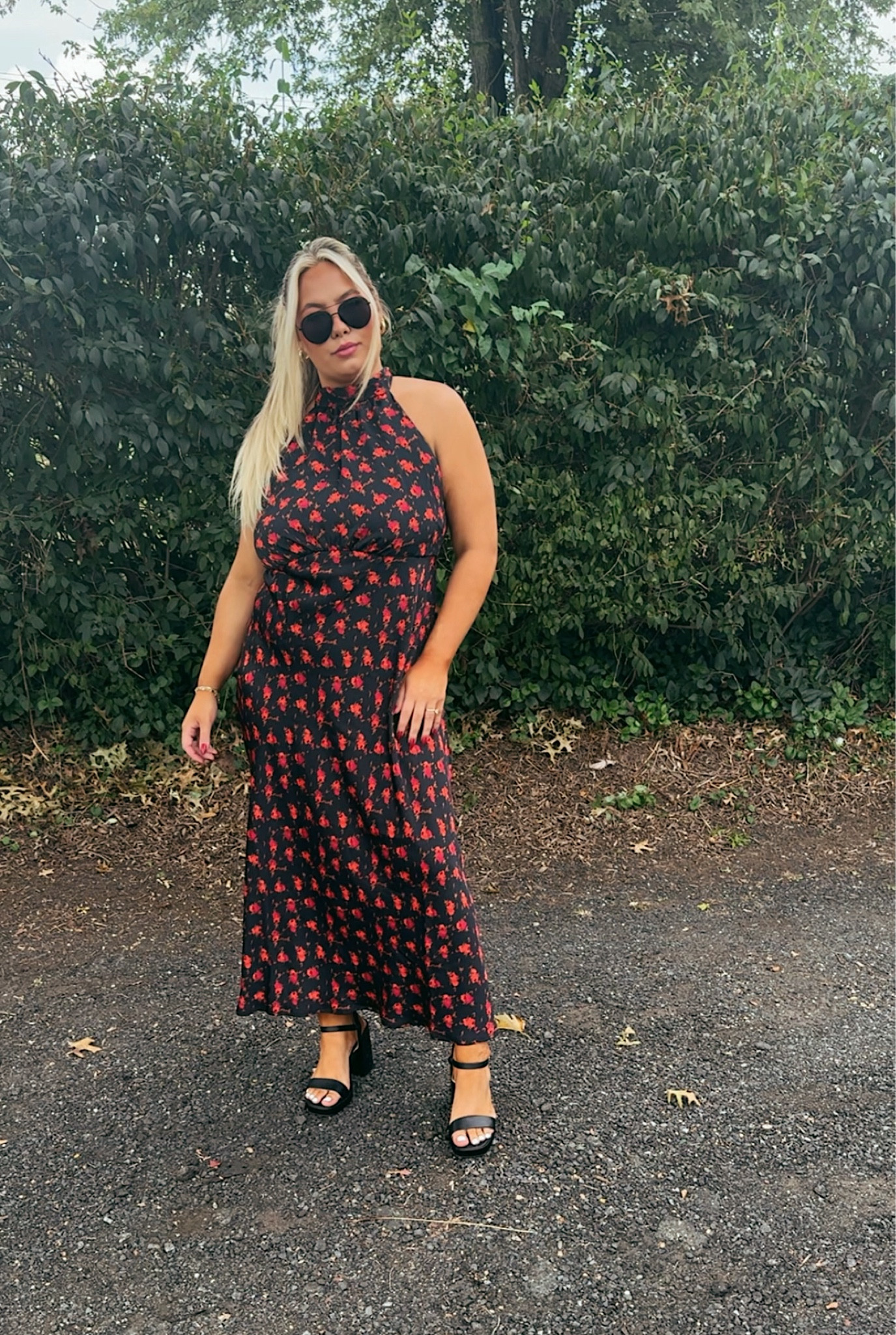 XXL DRESS // SHOES TTS

Fall wedding guest, target dresses, wedding guest, fall fashion 

#LTKStyleTip #LTKFindsUnder50 #LTKMidsize