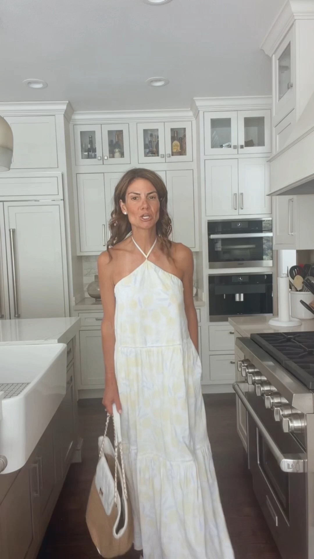 Travel dresses | vacation dresses | midi dresses ✈️🤍
Help me decide…which one would you pack? 👗
🤍 Dress 1: A beautiful white, butter yellow, and gray print that’s feminine and easy to wear.
🖤 Dress 2: A classic black midi dress that’s perfect for everything from dinner to special events.
🤍 Dress 3: A white midi dress with beautiful feminine details that’s fully lined and perfect for vacations, brunch, or date night.
I’m 5’7” wearing a size Small.
✨ Use code LESLIE20 for 20% off sitewide on anything from @Splendid code ends today 7/16

#LTKTravel #LTKOver40 #LTKSaleAlert