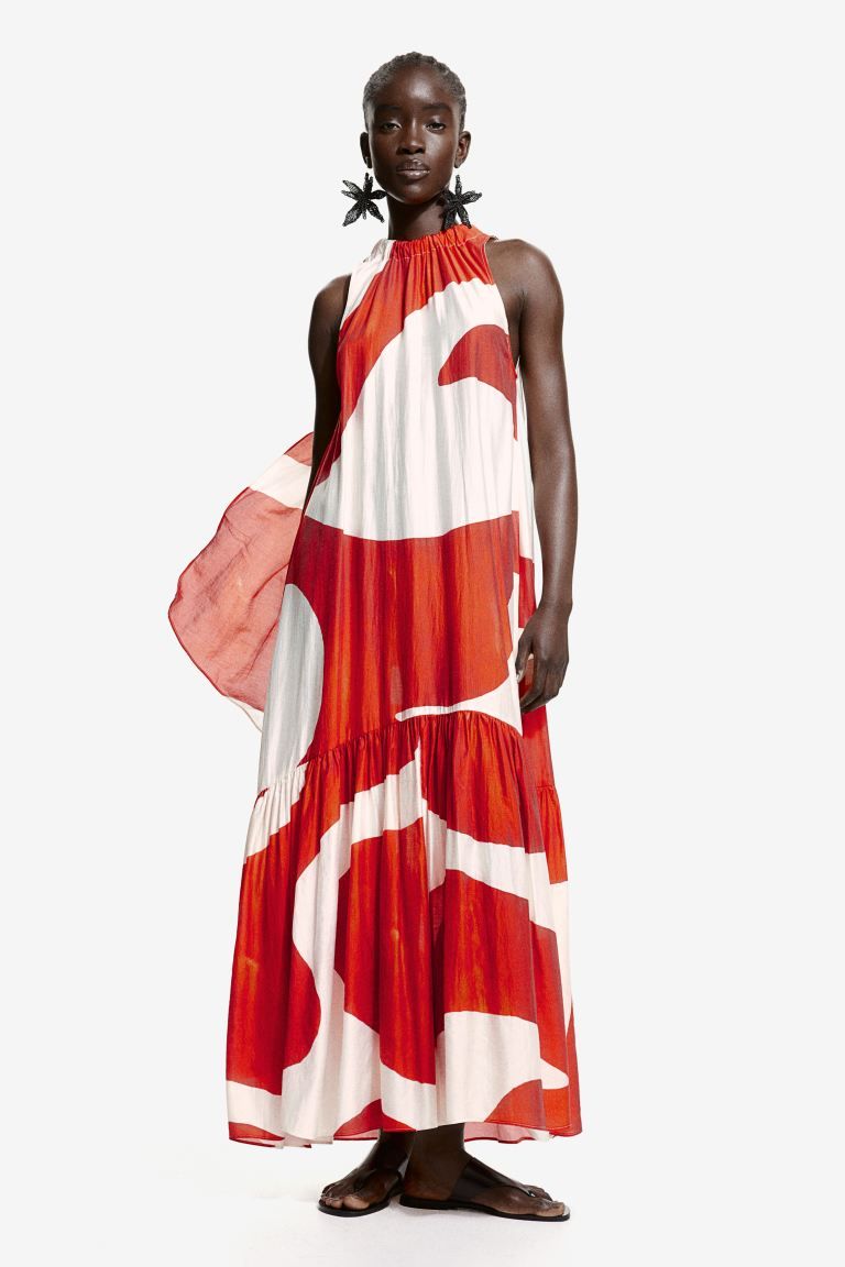Voluminous Maxi Dress - Round Neck - Sleeveless - Red/patterned - Ladies | H&M US | H&M (US + CA)