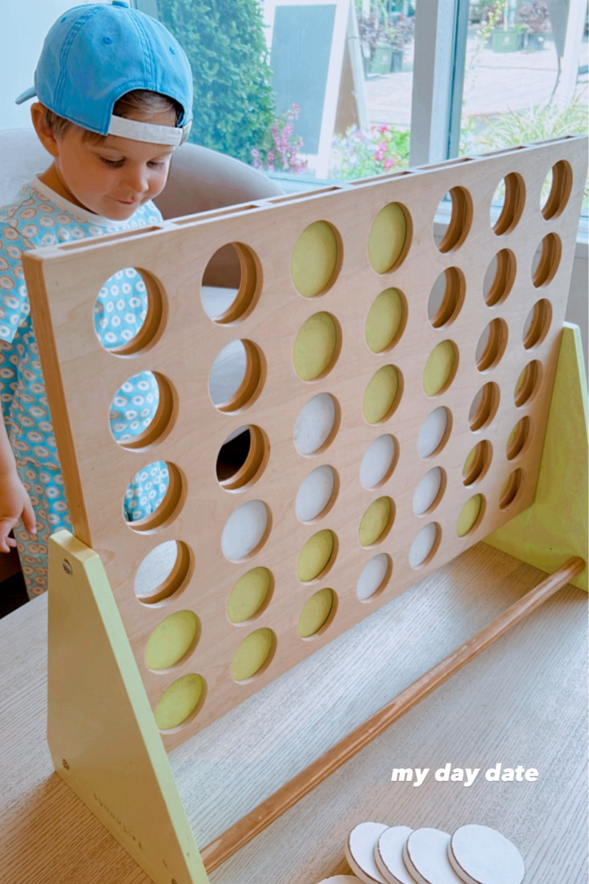 Connect 4 🔆

#amazon #founditonamazon #connectfour #outdoorgames #outdoor #familyfun #ltkfamily #lktkids #ltkfindsunder100 #ltkhome

#LTKActive #LTKparties #LTKSeasonal