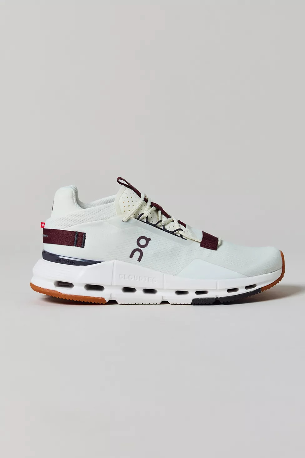 On Women's Cloudnova 2 Sneaker | Urban Outfitters (US and RoW)