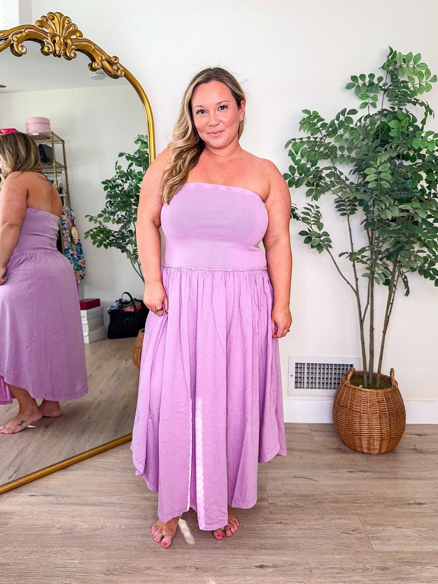 American Eagle spring dress 
Very easy for casual days but also perfect for vacation! 
Size LARGE 

Spring dress, spring style, AE, midsize style, spring trends, spring style, spring outfit, resort wear, travel style, petite style, Easter dress, vacation outfit 


#LTKSeasonal #LTKMidsize #LTKPetite