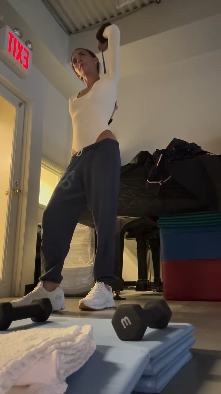 But first, The Formula x Meredith. Linked my sweatpants in different colors!

#LTKActive #LTKfitnessgoals