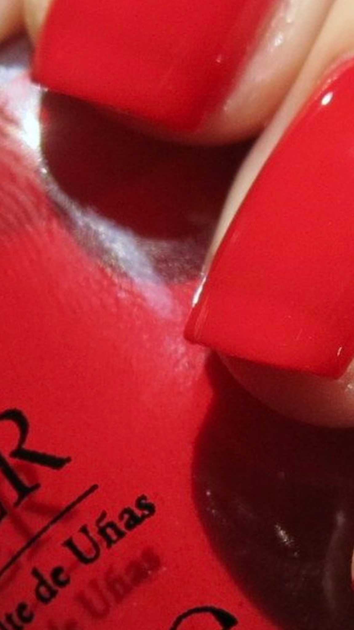 ltk | the only three nail polishes i wear

• OPI red
• Essie black
• Essie white or limo-scene on toes  

that’s it.
linked here. 🖤