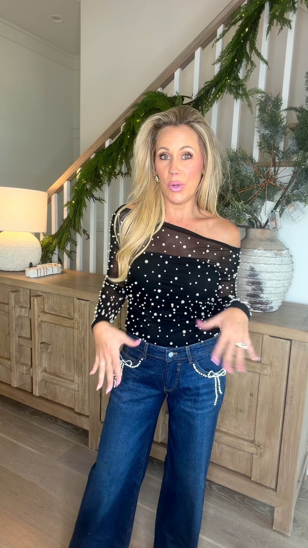 Jeans are on sale! 

Holiday outfit - date night look - Christmas party outfit 

#LTKSeasonal #LTKHoliday #LTKOver40