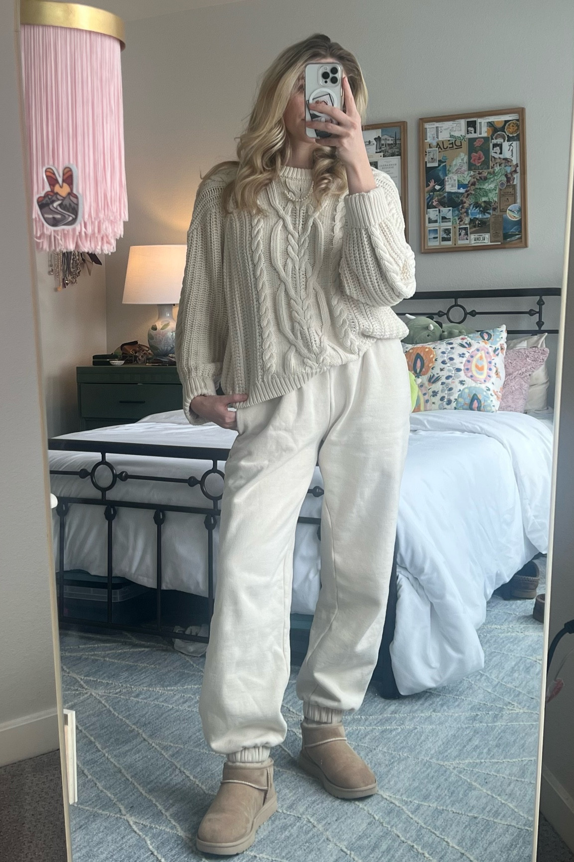 cozy snow day ootd 

#LTKSeasonal #LTKFitness #LTKStyleTip