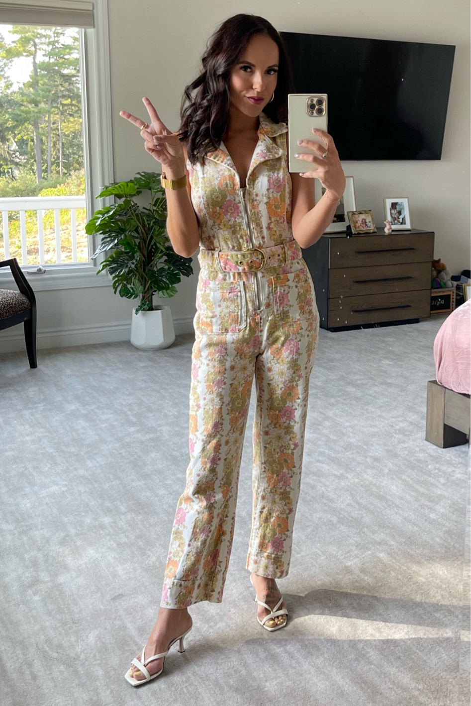 Flower child vibes✌️

Size XS
Runs true. A little long if you’re short like me  

#LTKstyletip #LTKSeasonal #LTKshoecrush