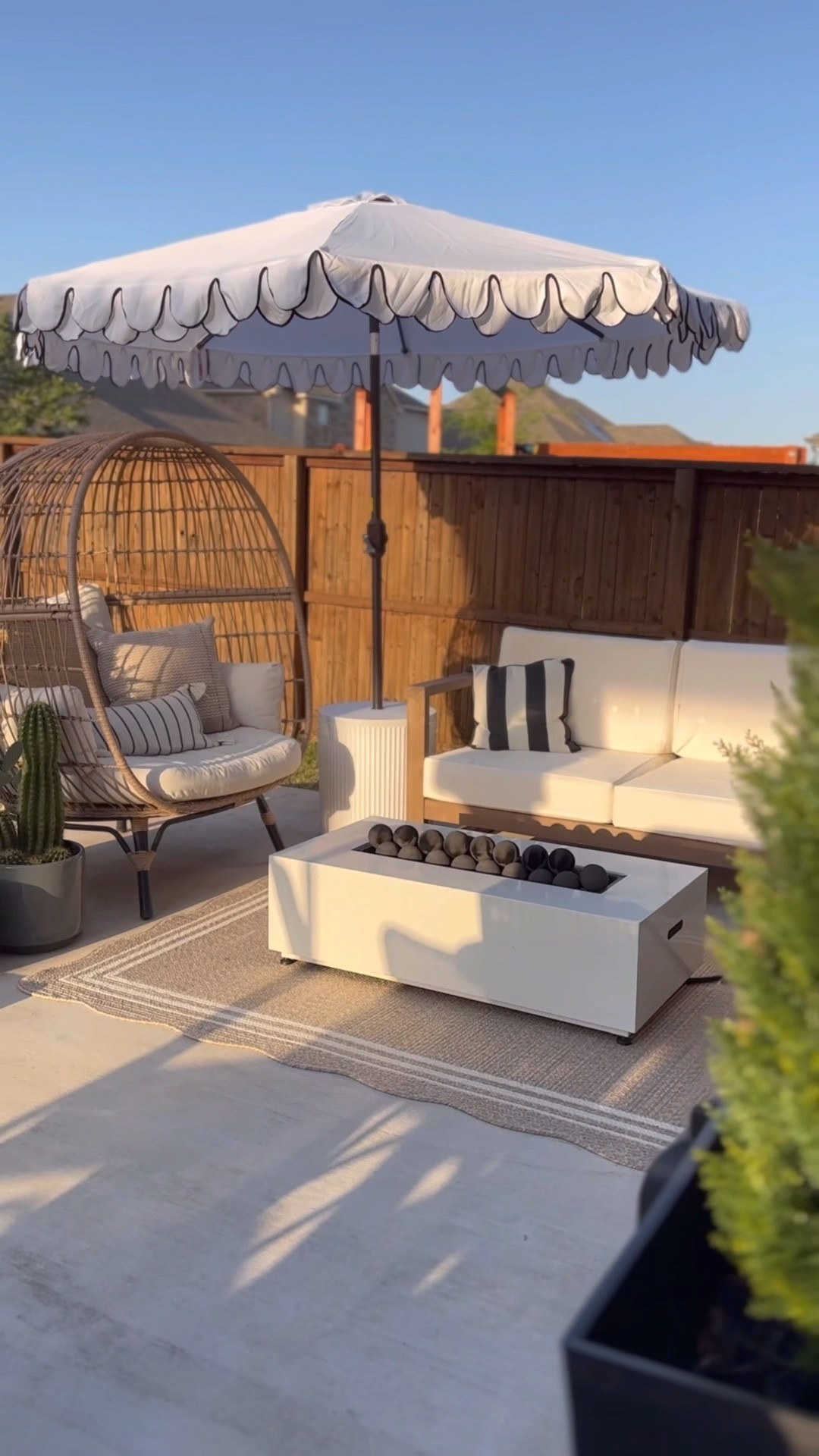 Patio glow up ✨ just in time for summer ☀️ 