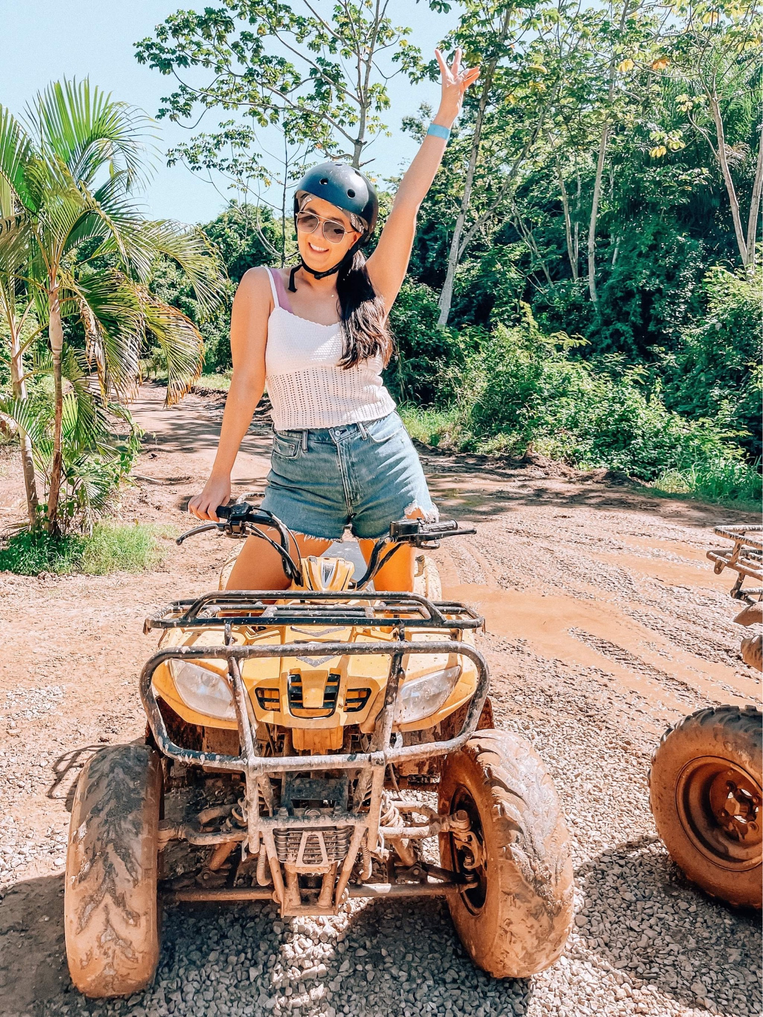 AF13, Abercrombie & Fitch, all things denim, denim shorts, sweater tank, crochet tank, seamless tank, tank tops

#LTKtravel #LTKSale #LTKsalealert