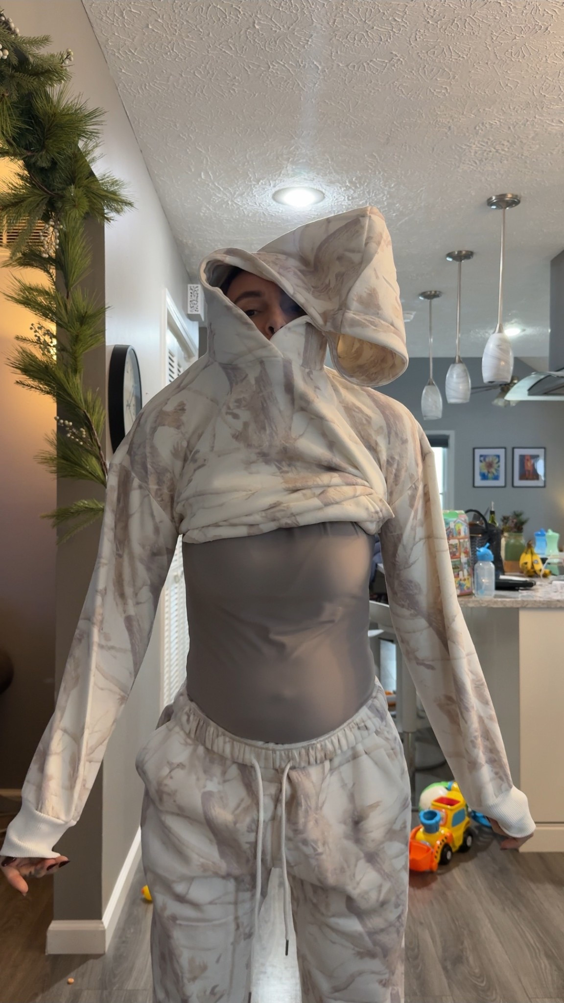 Comfiest sweat sets on the market 🎄

#LTKmomlife #LTKootd #LTKdayinmylife