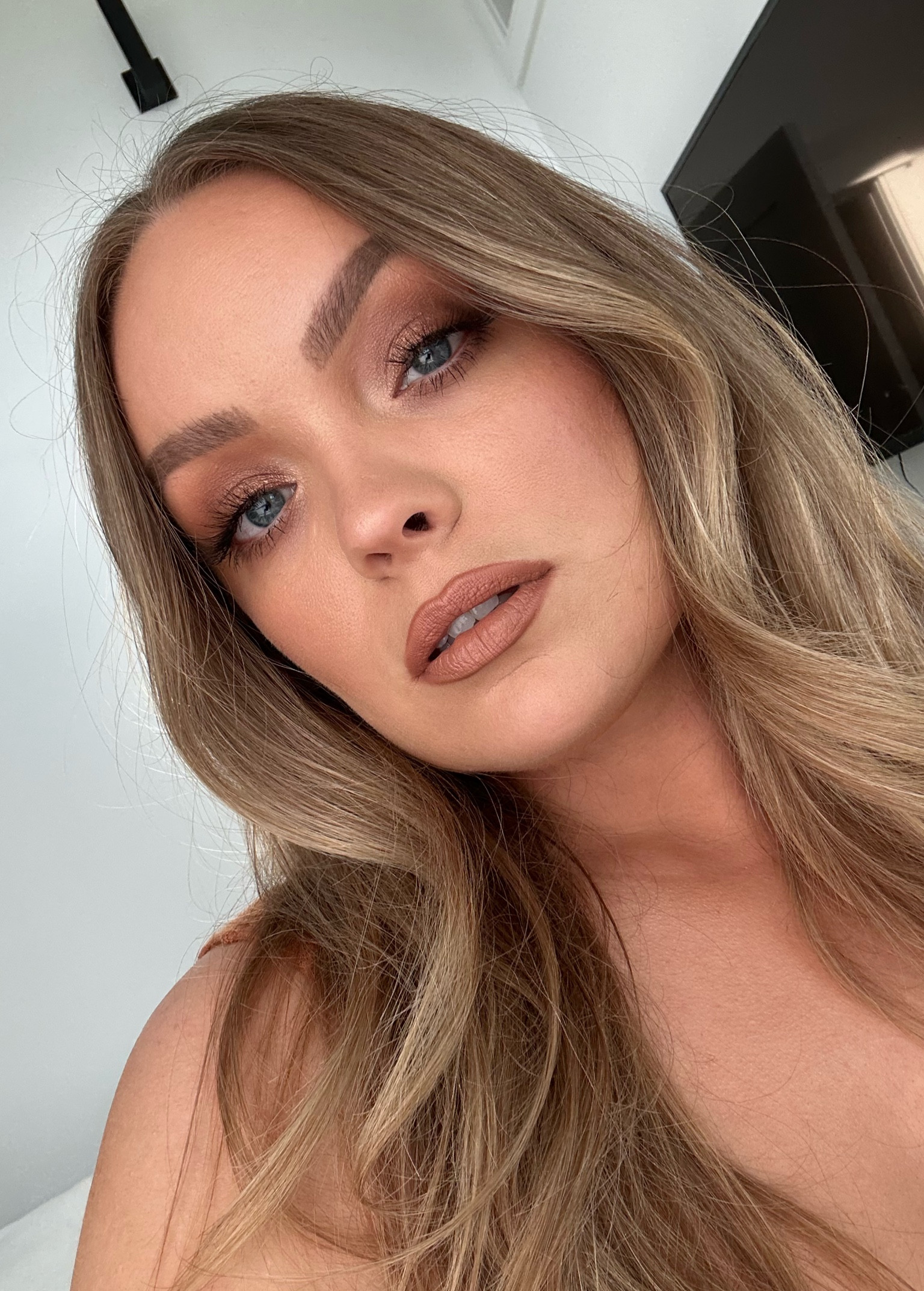 Loving this bronze summer makeup ✨

#LTKxelfCosmetics #LTKBeauty #LTKSummerSales