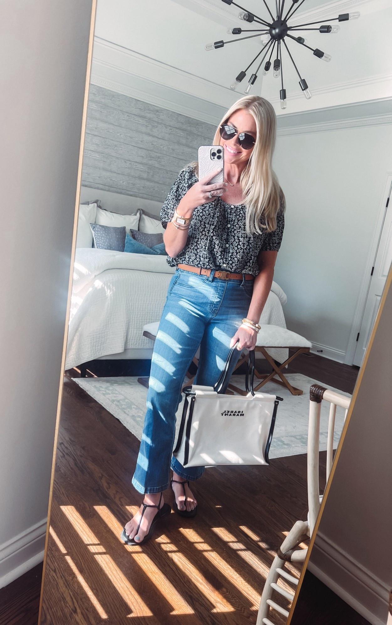 Fall feels but still summer temps…  @targetstyle strikes again with the perfect transitional top 🍂


#LTKFindsUnder50 #LTKStyleTip