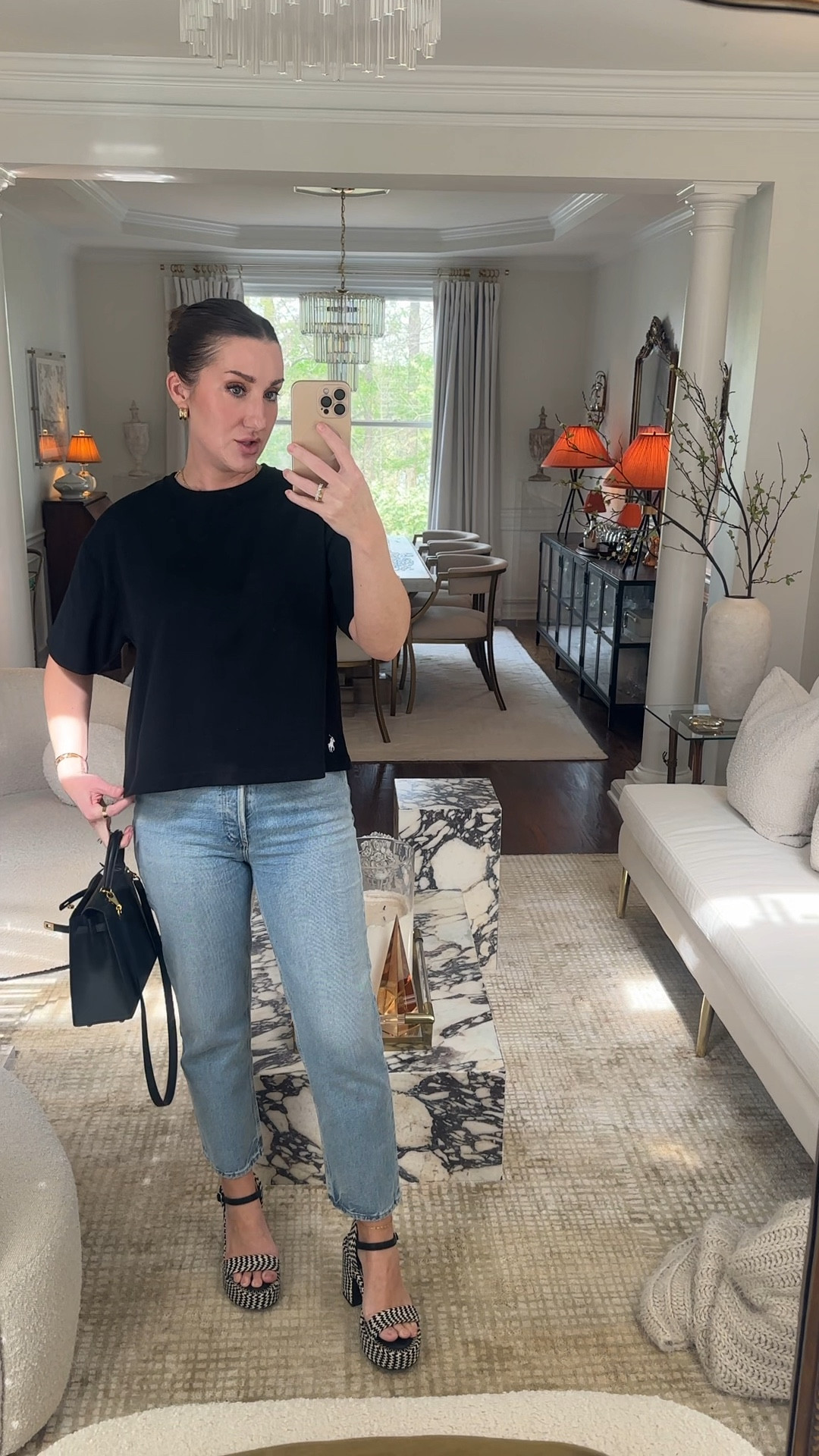 A good black tshirt is definitely one of the most-worn items in my closet. This one is perfect- thick, soft material and the best fit 
Medium in shirt 

#LTKootd