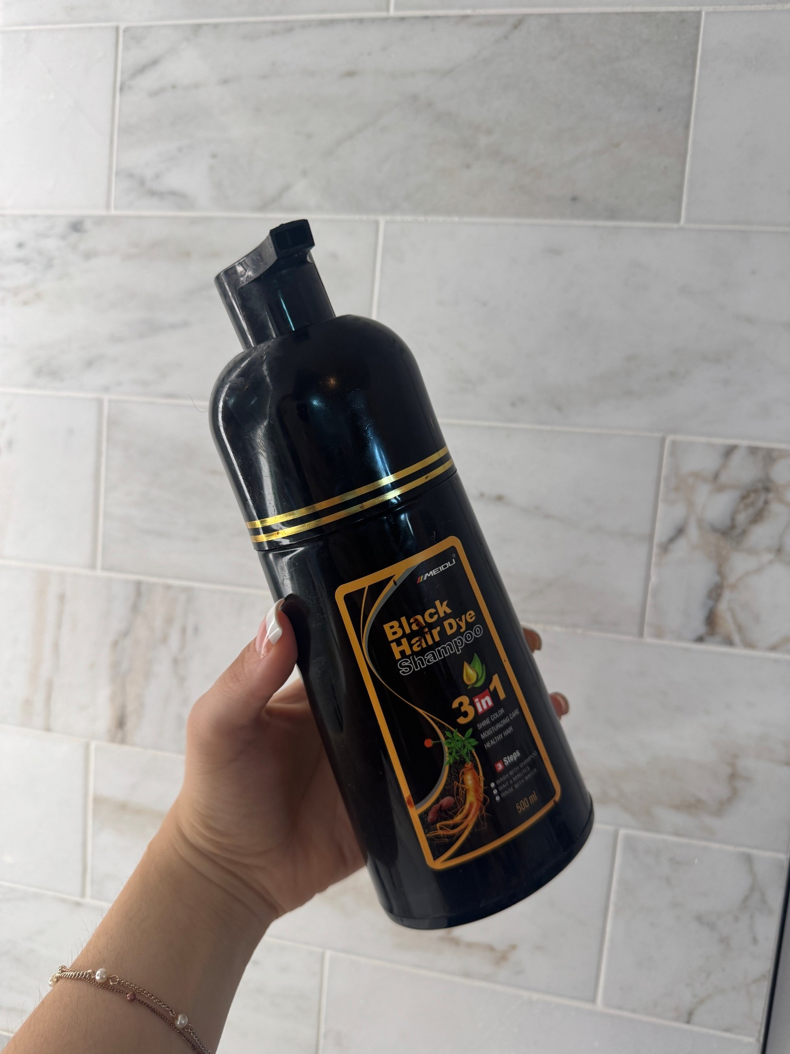 What I use to get my hair super black! And there’s no prep!! 🖤