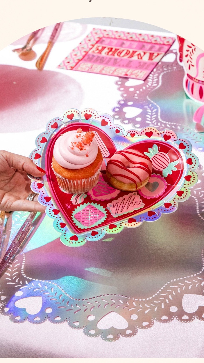 Look how beautiful this complete Valentine's Day kit I found at Packed Party is! 
I'm in love with it 💕

@Packed Party 

#LTKU #LTKValentine #LTKSeasonal
